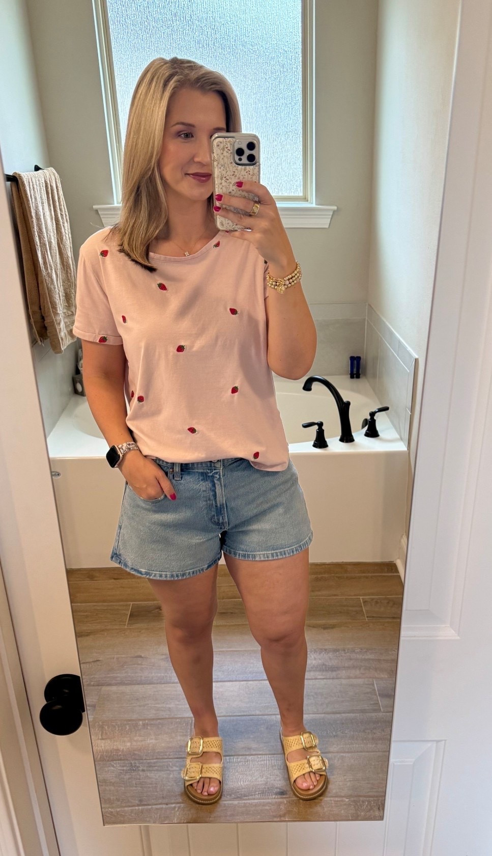 Lots of things on clearance right now including these shorts!!🙌🏼🙌🏼 @abercrombie

#LTKootd #LTKgrwm #LTKMidsize
