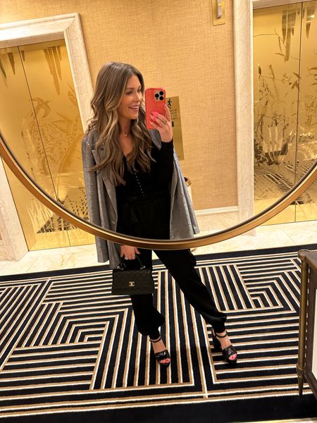 Date night outfit idea in Vegas
Linked similar blazer
Top of from Nordstrom
Pants are revolve
And platform heels are revolve