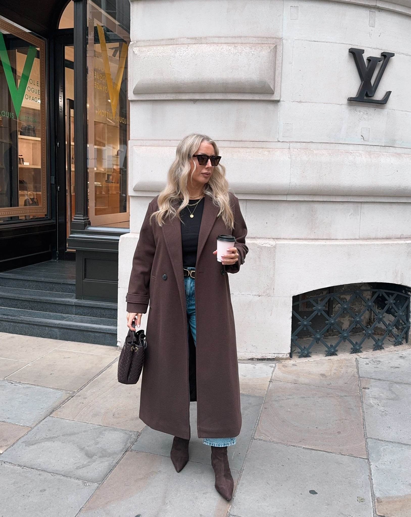 I wear size medium in the coat. Jeans and top true to size  

#LTKwinter #LTKcurves #LTKmidsize