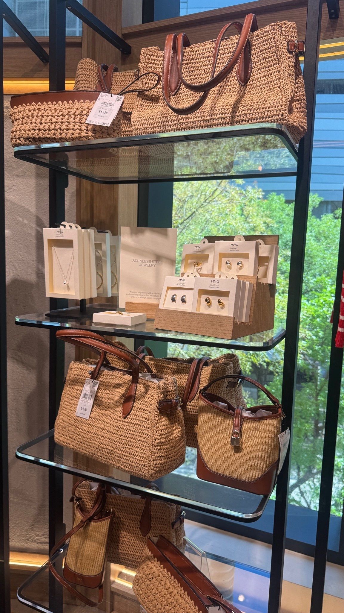 Raffia Handbags at Mango

#LTKSeasonal #LTKTravel