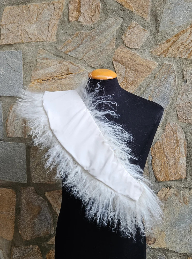 Fur collar,long Mongolian  fur collar,cream/white fur collar | Etsy (US)