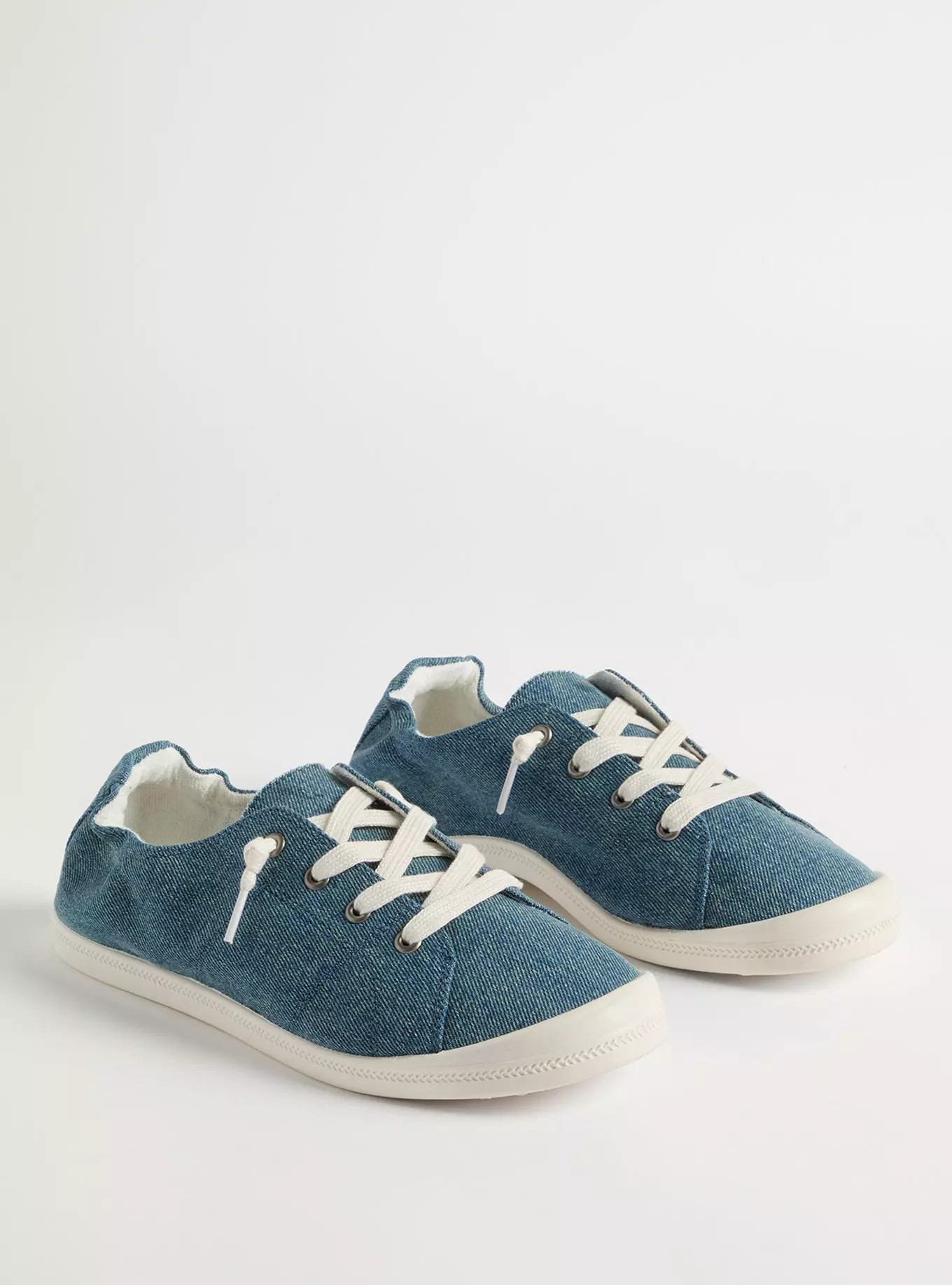 Riley Ruched Sneaker (WW) | Torrid (US & Canada)