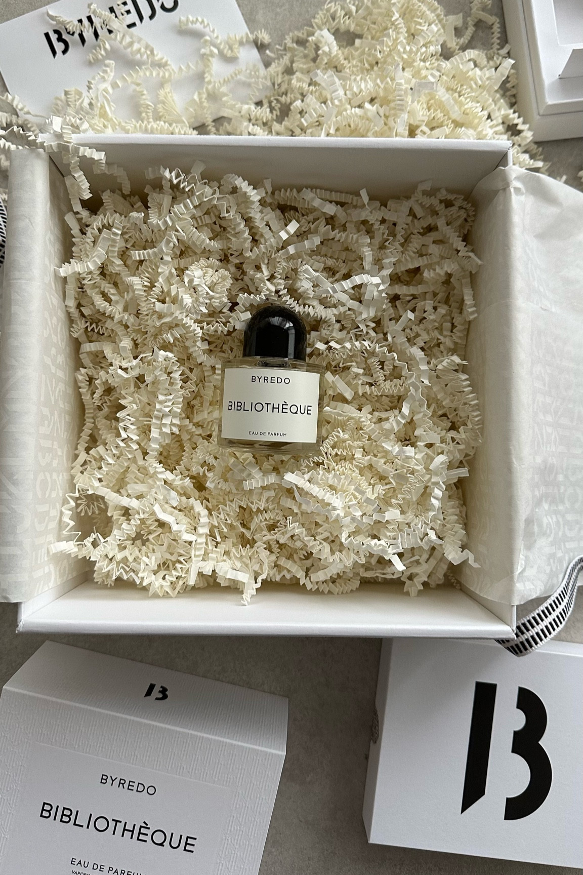 From the Byredo La Grande Découverte I found my favourite eau de perfume to be Bibliothèque. Not a big surprise considering how much I love books 📕 Super Cedar and Slow Dance also both captured my imagination as a writer ❤️‍🔥
Byredo La Grande Découverte | La Grande Sélection | Byredo samples | Bal d'Afrique, Blanche, Mojave Ghost, Bibliothèque | Fragrance finder | Special Christmas gift ideas for women | Eau de Parfum 

#LTKbeauty #LTKGiftGuide #LTKCyberWeek