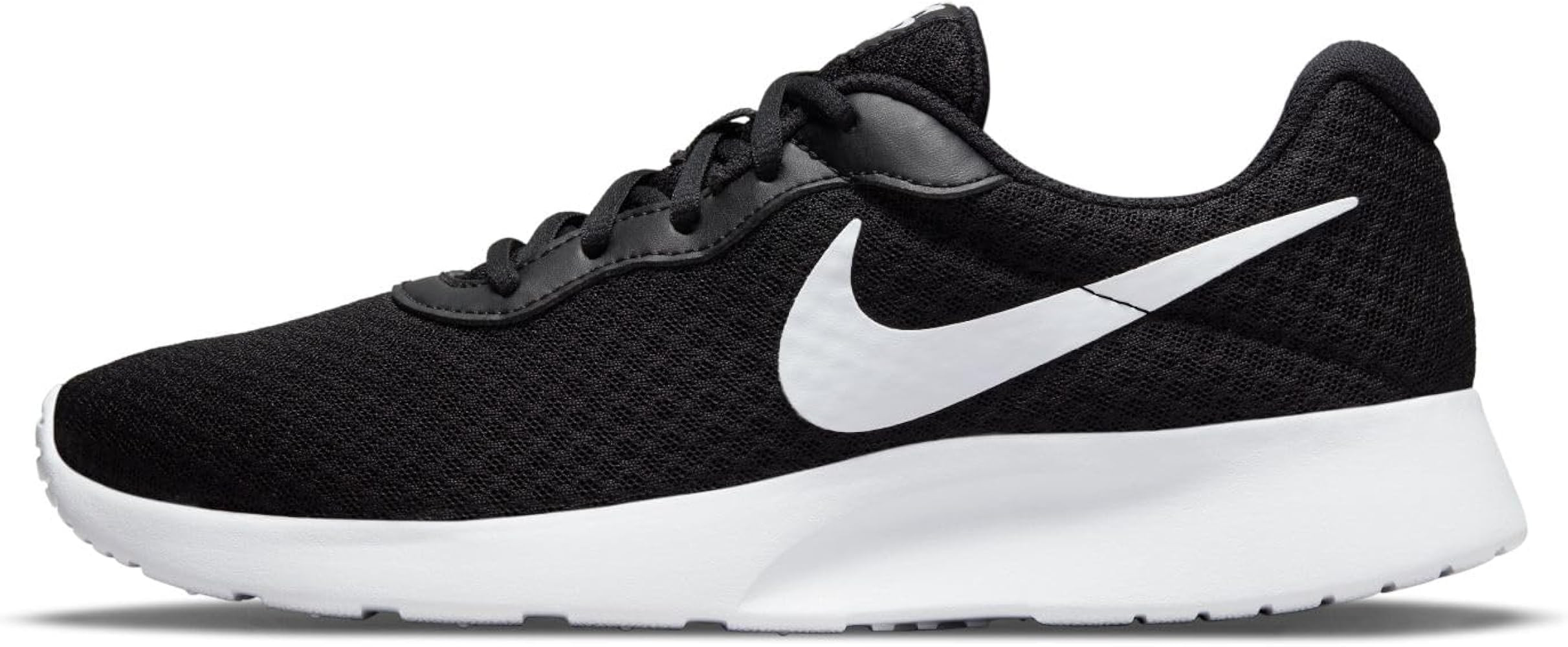 NIKE Women's Tanjun Running Shoes | Amazon (US)