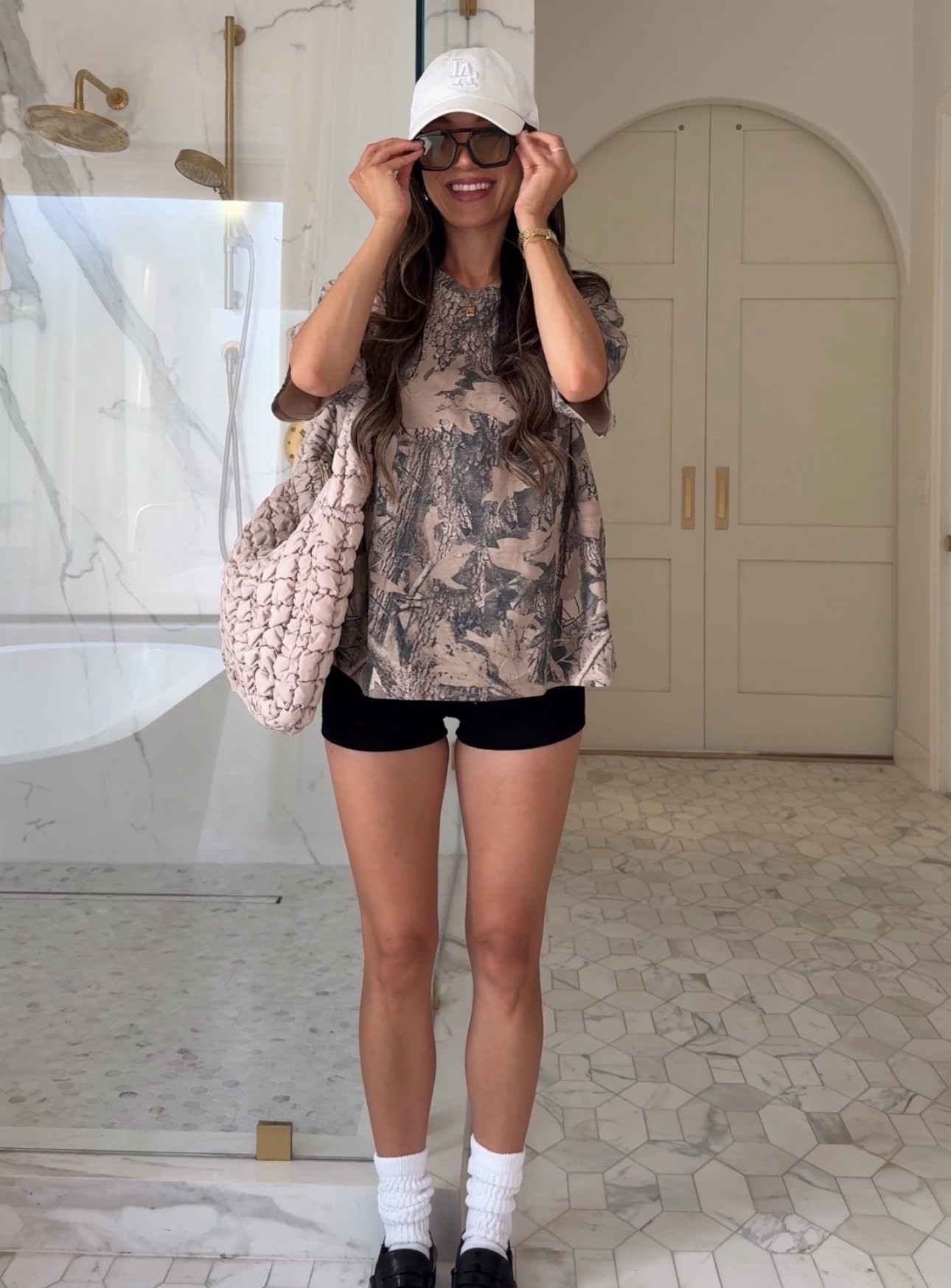 Scroll to shop! Follow for more finds! Xo! 🥰

#LTKFindsUnder100 #LTKootd #LTKFindsUnder50