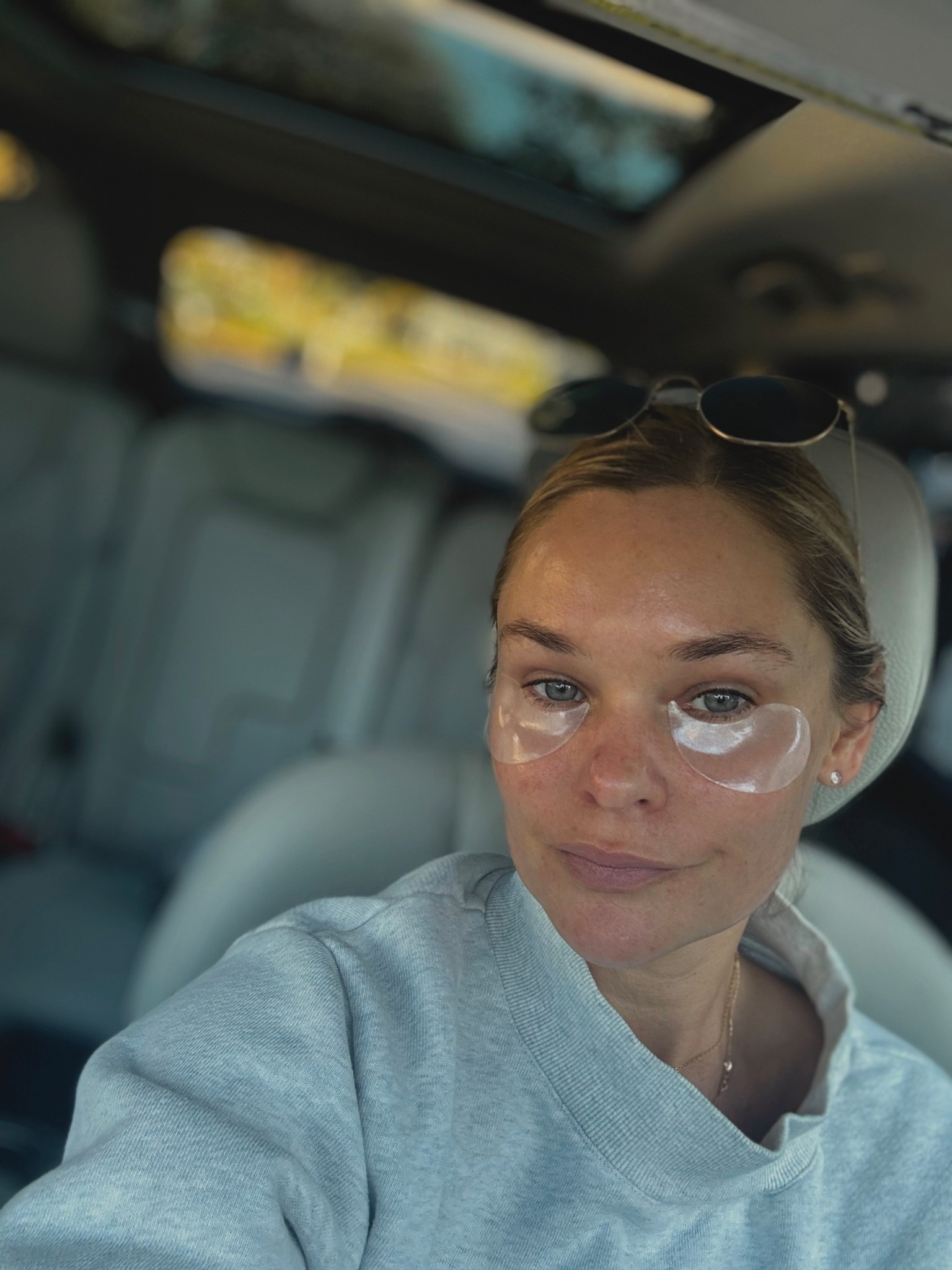 Hair trim, brow and lash day. 

#LTKBeauty #LTKdayinmylife