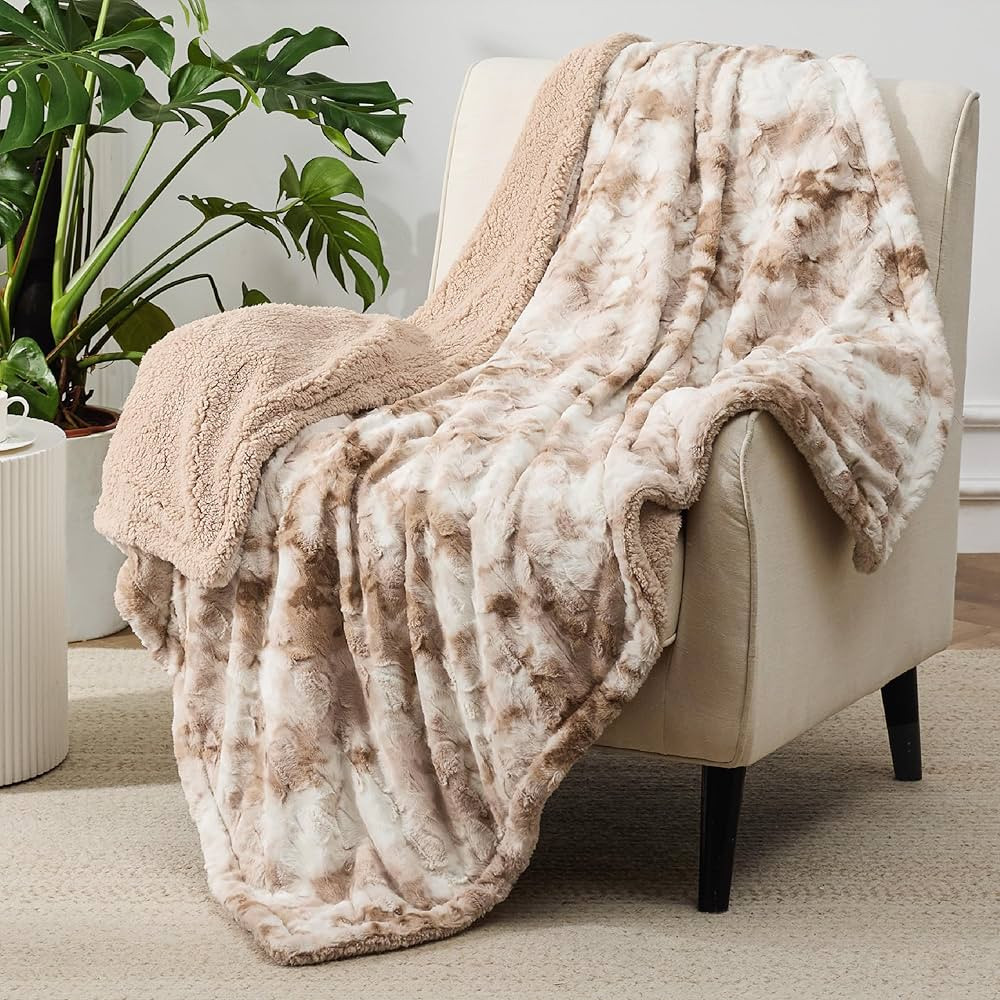 Bedsure Fuzzy Blanket for Couch - Taupe, Soft and Warm Sherpa, Cozy and Furry Faux Fur, Reversibl... | Amazon (US)