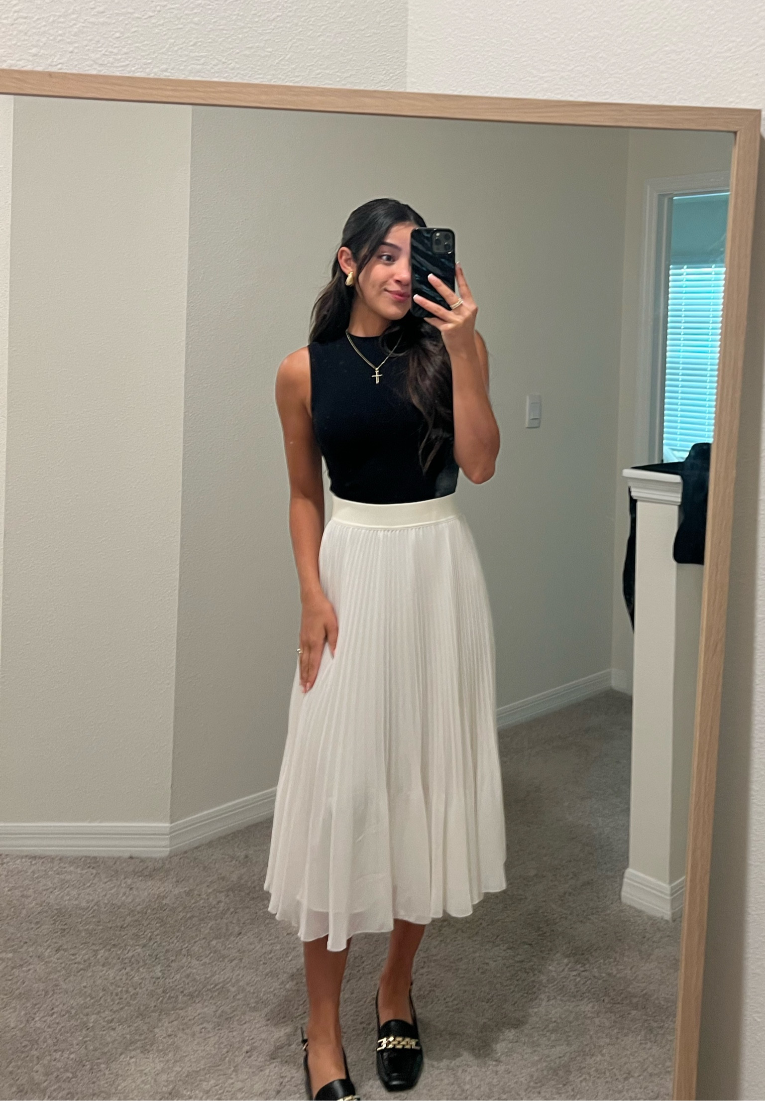 A black and white moment 

#LTKWorkwear #LTKStyleTip