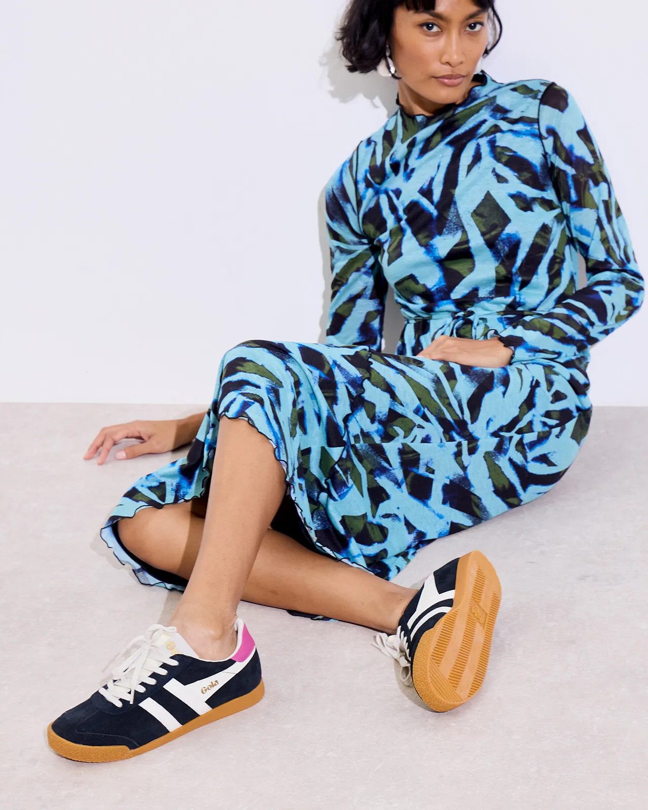 Gola Elan Black & Fuchsia Trainers | Oliver Bonas | Oliver Bonas (Global)