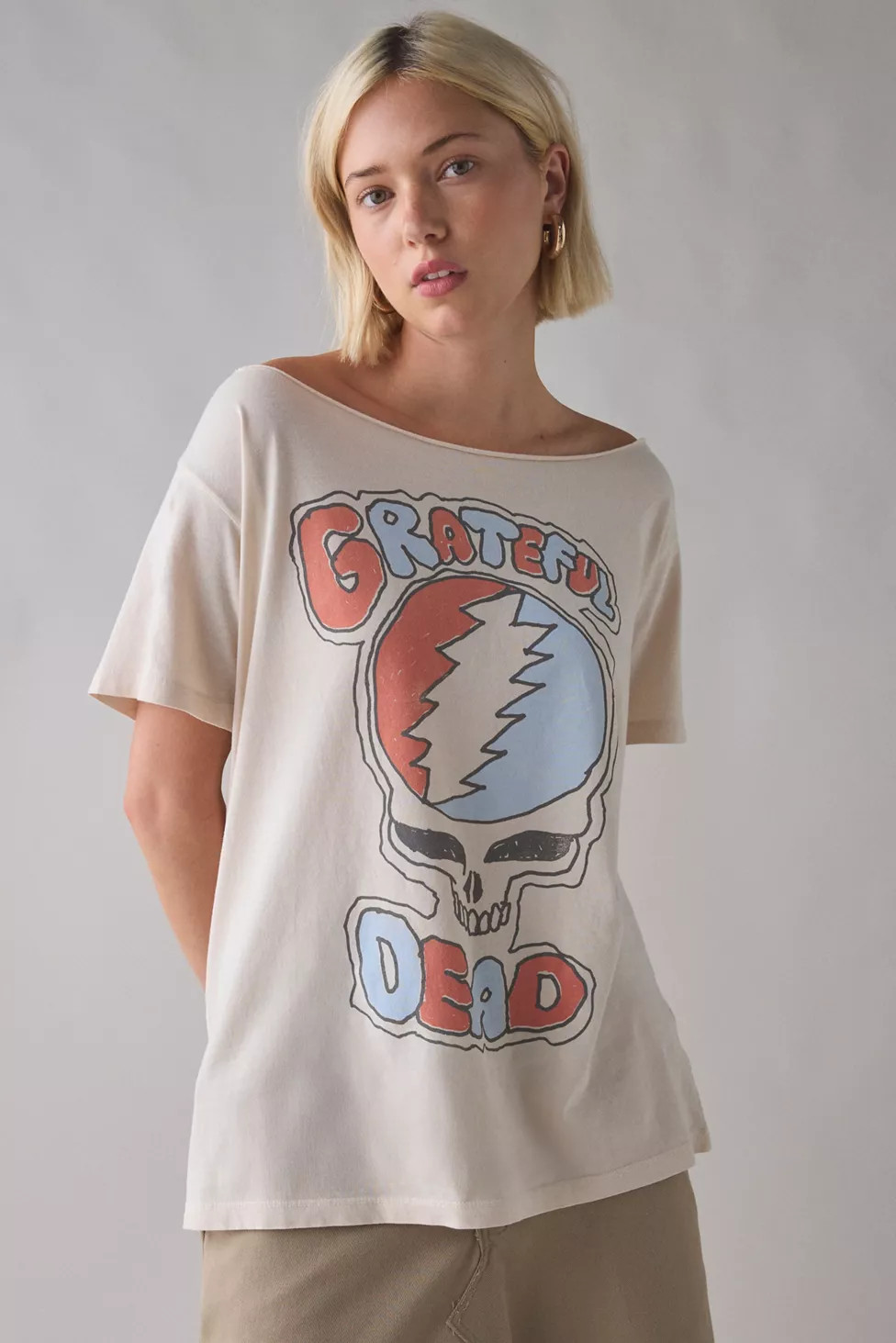 DAY Rock Band Graphic Off-The-Shoulder Oversized Tee | Urban Outfitters (US and RoW)