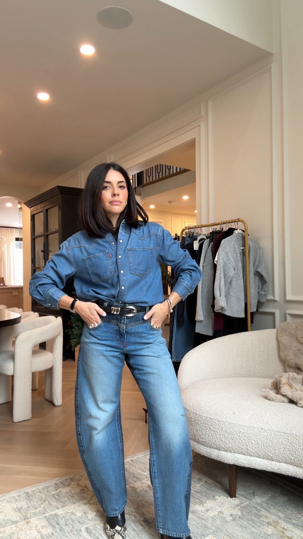 Shirt - XS
barrel jeans - 25 width x 30 length

#LTKwinter #LTKjeans #LTKworkwear