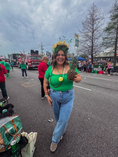 Another Irish Italian parade, another pineapple! 🍍✨

Everything I’m wearing that can be linked is on my LTK! My headpiece is from Tyosy Queen! 🫑🥔🥕🧅



#LTKfindsunder50