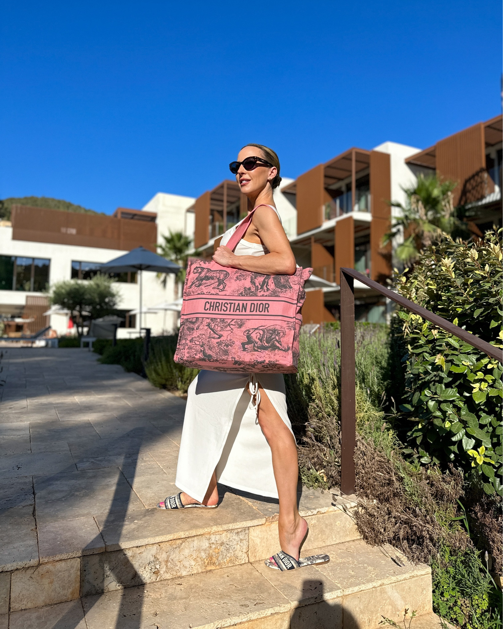 2023 DIOR DIORIVIERA Pink Toile BEACH BAG 2023 Limited Edition