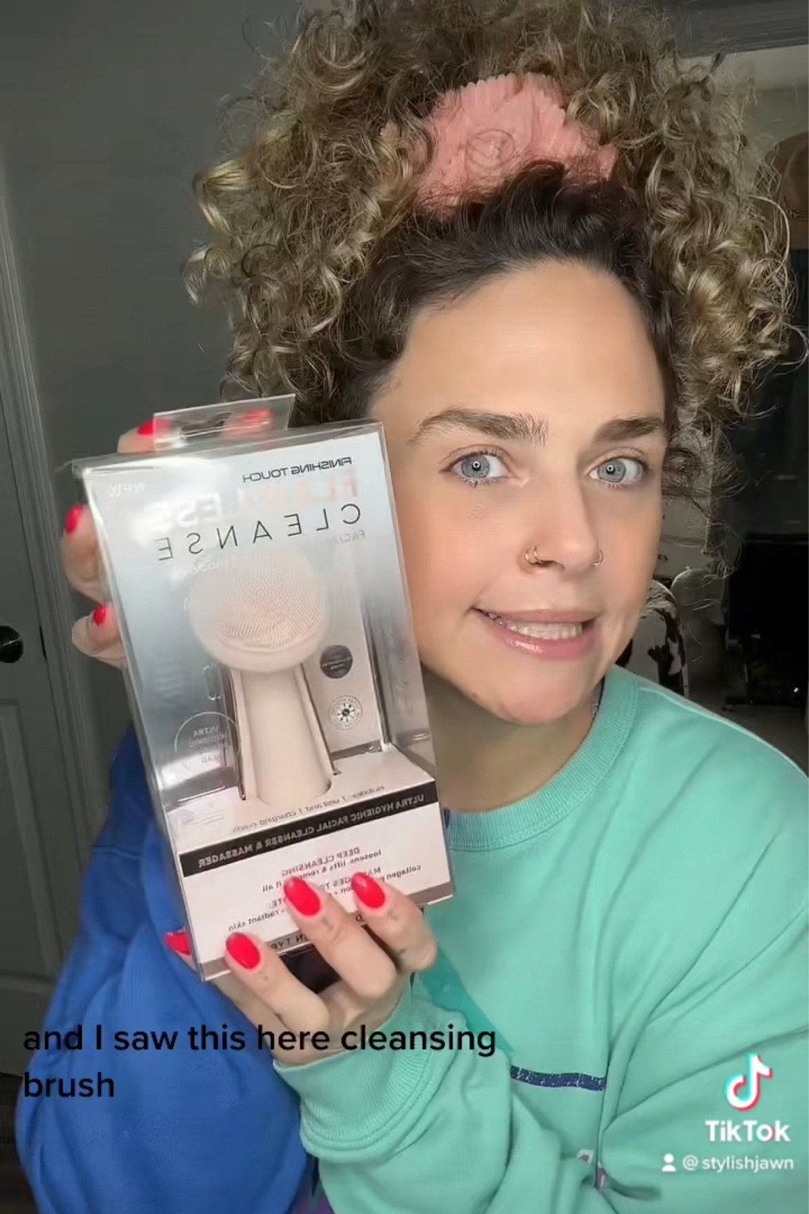 #FoundOnAmazon: #FlawlessBeauty Finishing Touch Flawless Cleanse Silicone Face Scrubber 😍. The video was too long to post on LTK but you can check it out on TikTok (@stylishjawn) 🤎

The blue brush is currently unavailable on Amazon but I tagged it anyway. I also tagged a similarly shaped option! 

#LTKunder50 #LTKFind #LTKbeauty