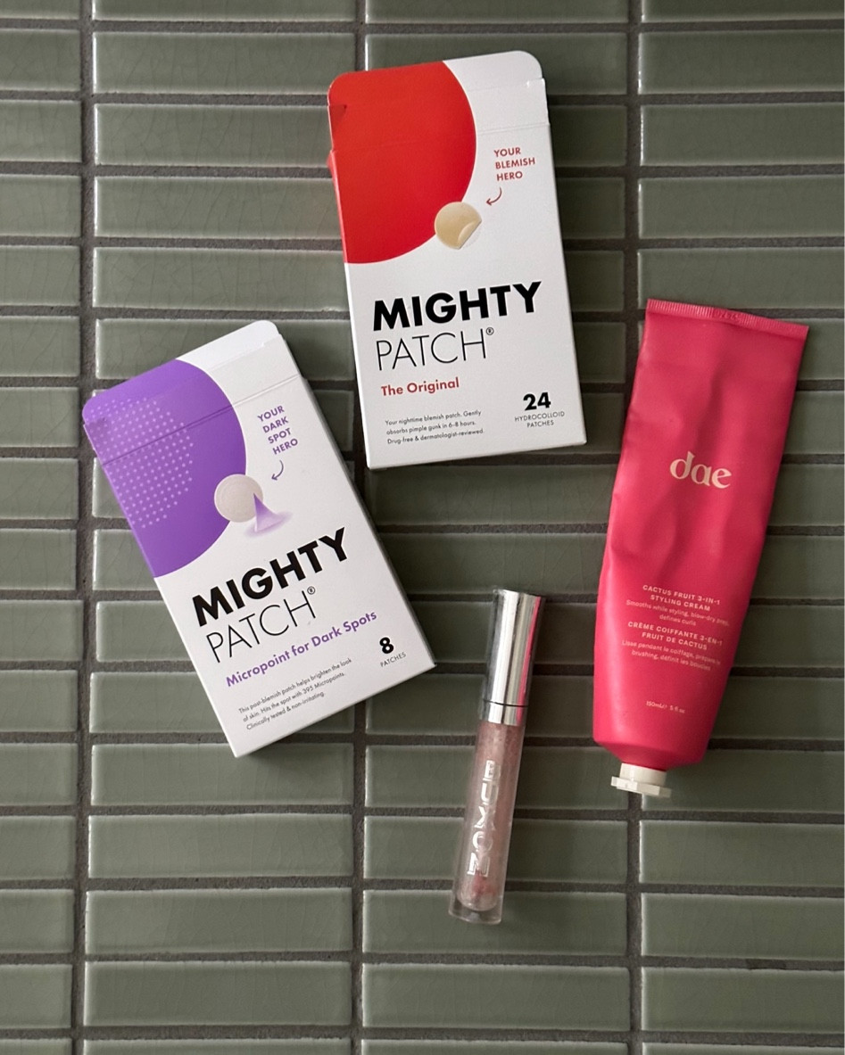 The best stocking stuffers are beauty products! They’re both practical and exciting - here’s some of my favorites that will make great gifts!

Stocking stuffers | holiday gifting | seasonal gifts 

#LTKSeasonal #LTKbeauty #LTKGiftGuide