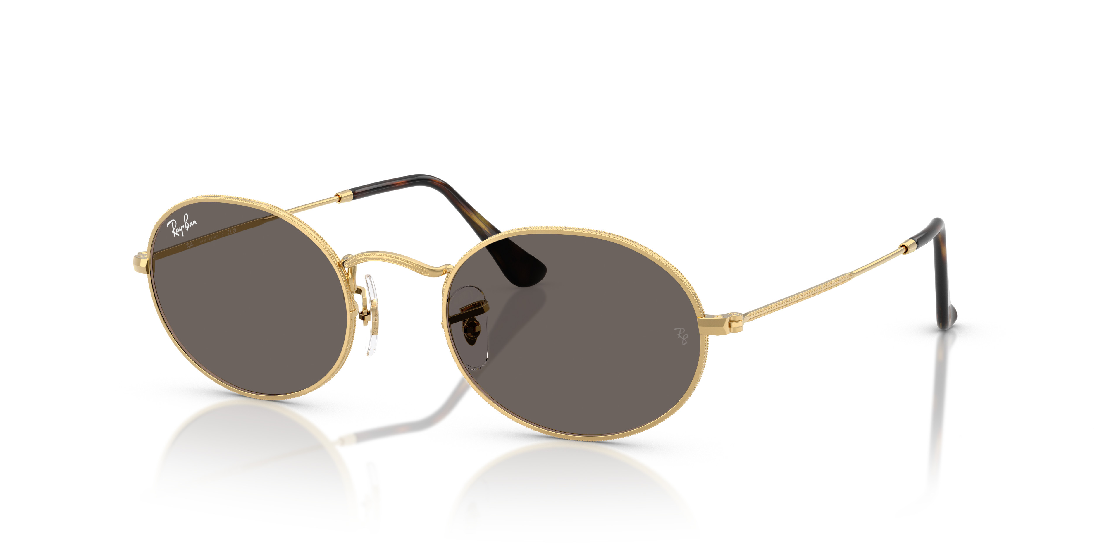 Check out the Oval Flat Lenses at ray-ban.com | Ray-Ban (EU)