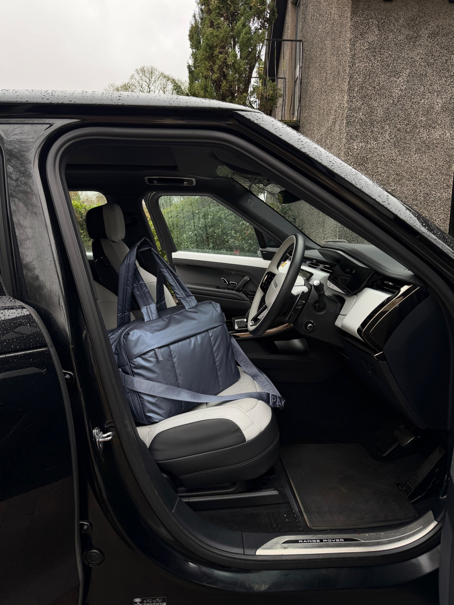 My favorite duffel to exist!!! 

Calpak, travel inspo, travel favorites, travel hacks, luggage, spring break, Europe