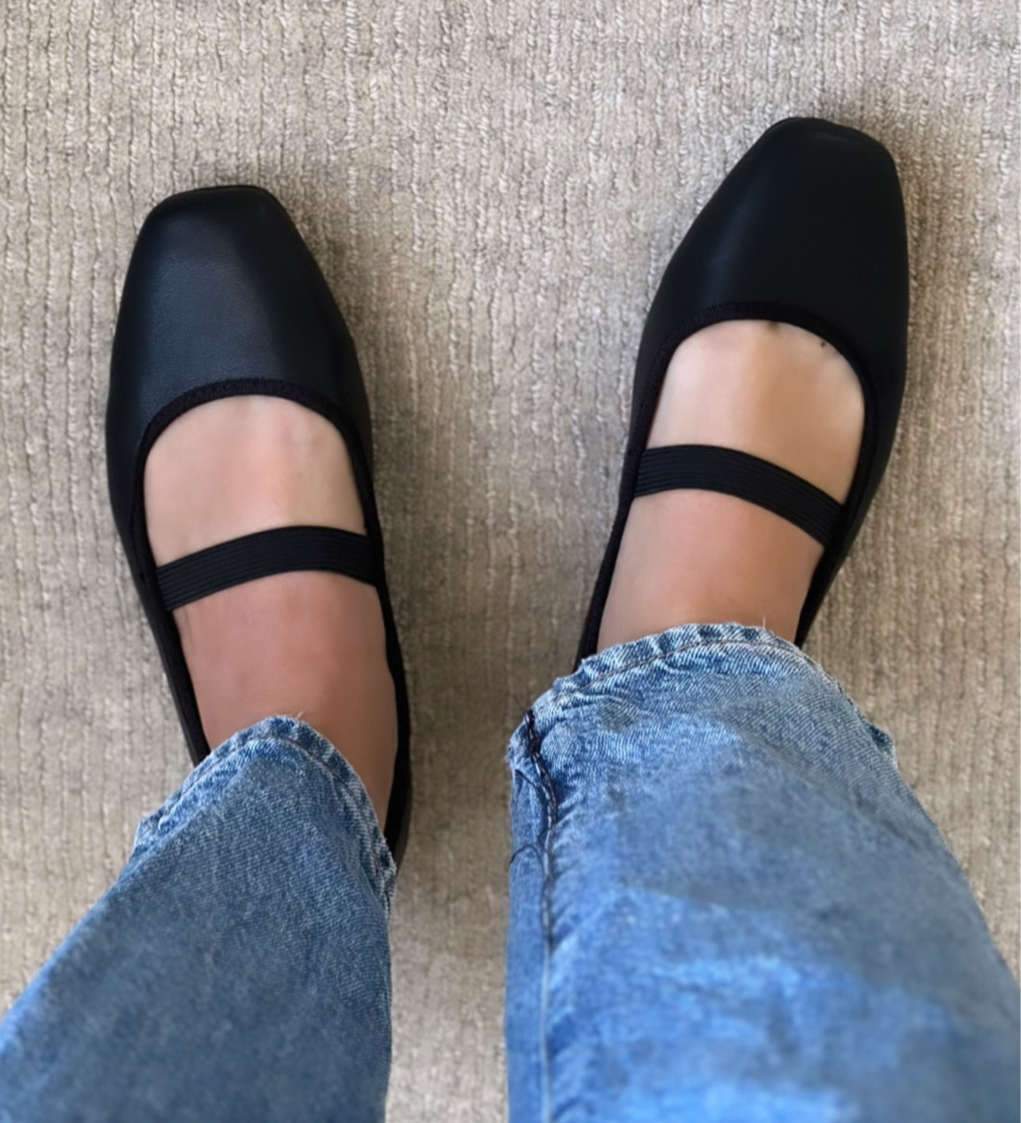 #maryjanes 

#LTKSeasonal #LTKstyletip #LTKshoecrush