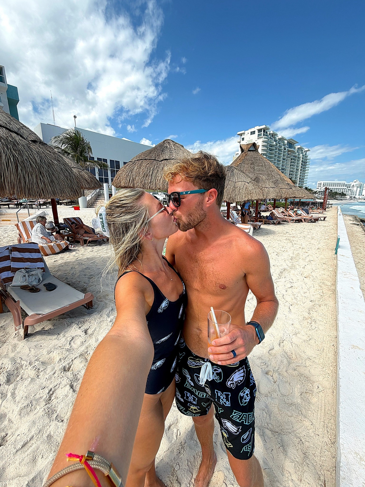 Go birds! Game day on the beach 

#LTKHoliday #LTKdayinmylife #LTKFindsUnder50