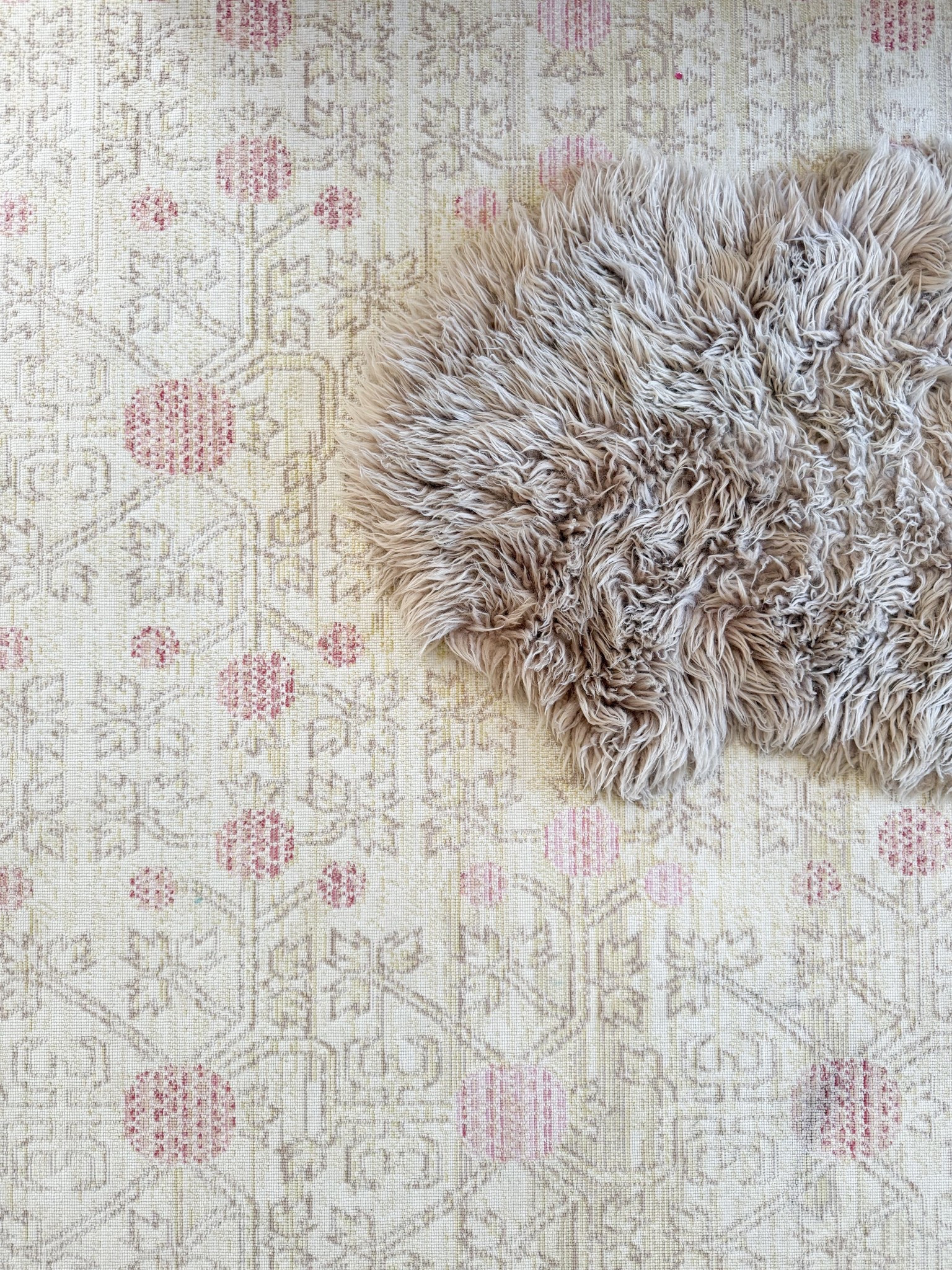 One of my favorite rugs! Super cute for a kid’s bedroom or playroom 🩶

#LTKHome #LTKSaleAlert #LTKKids