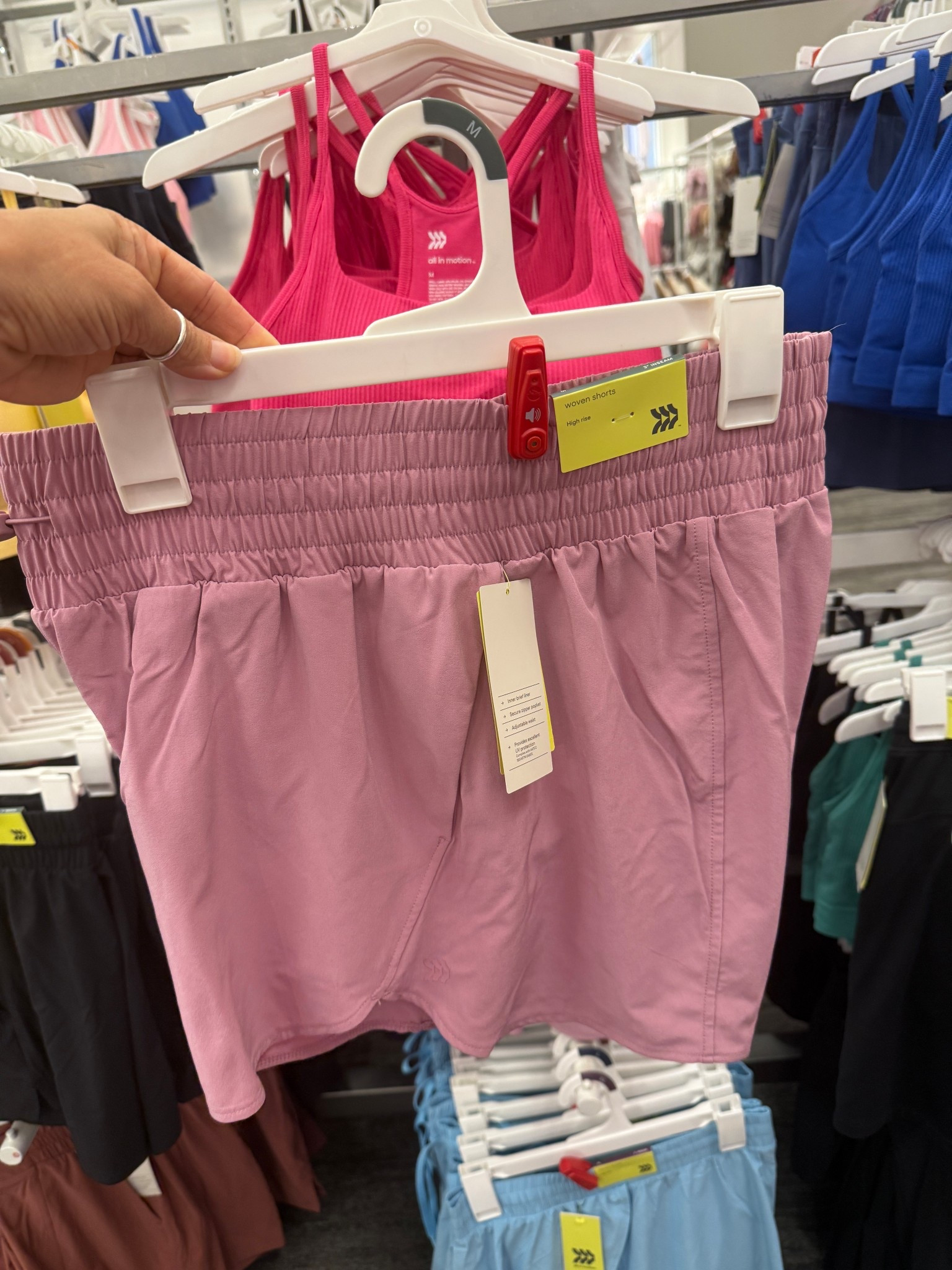 *new color alert* my absolutely fav shorts dropped in mauve 😍

I wear a medium for a comfier fit 