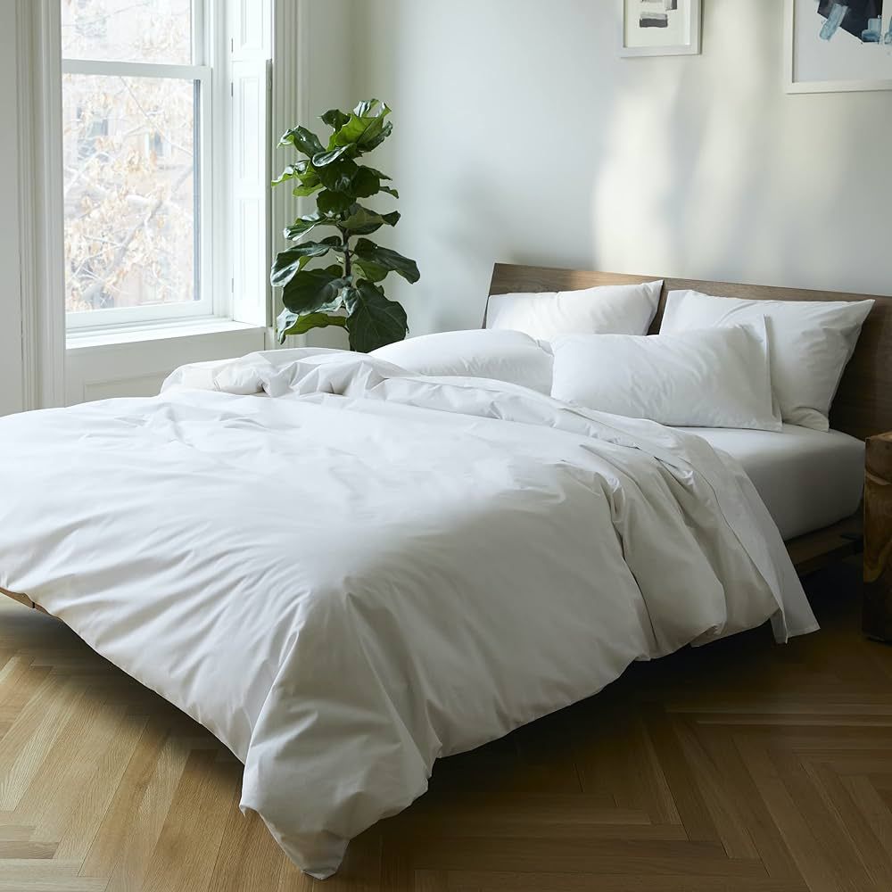 Brooklinen Bed Linen Set, Luxury Sateen Core Sheet Set, in White, 4 Piece Set - Fitted Sheet, Fla... | Amazon (US)