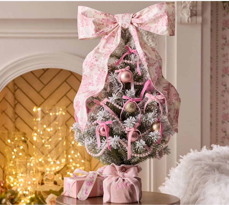 Love Shack Fancy mini Christmas Tree and Stocking🎄🎀