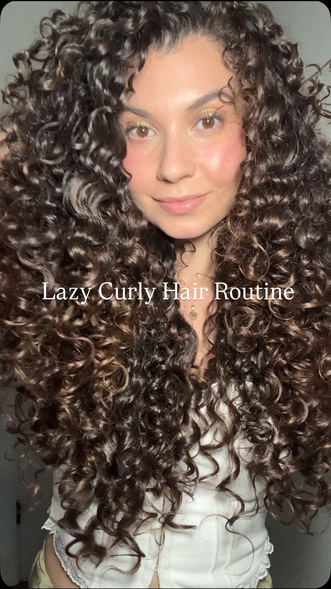 for my lazy curly girls. This routine definitely favors volume over definition and is my favorite way to style my curls. 🧚🏼✨

#curls #curly #curlyhairroutine #curlyhairtutorial