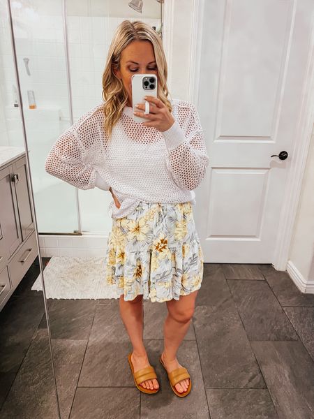 This adorable tropical print skirt is on major sale and would be perfect for your upcoming vacation

Spring style, spring outfit, resort wear, vacation outfit, LTK sale alert, rip curl skirtt

#LTKfindsunder50 #LTKtravel #LTKSeasonal