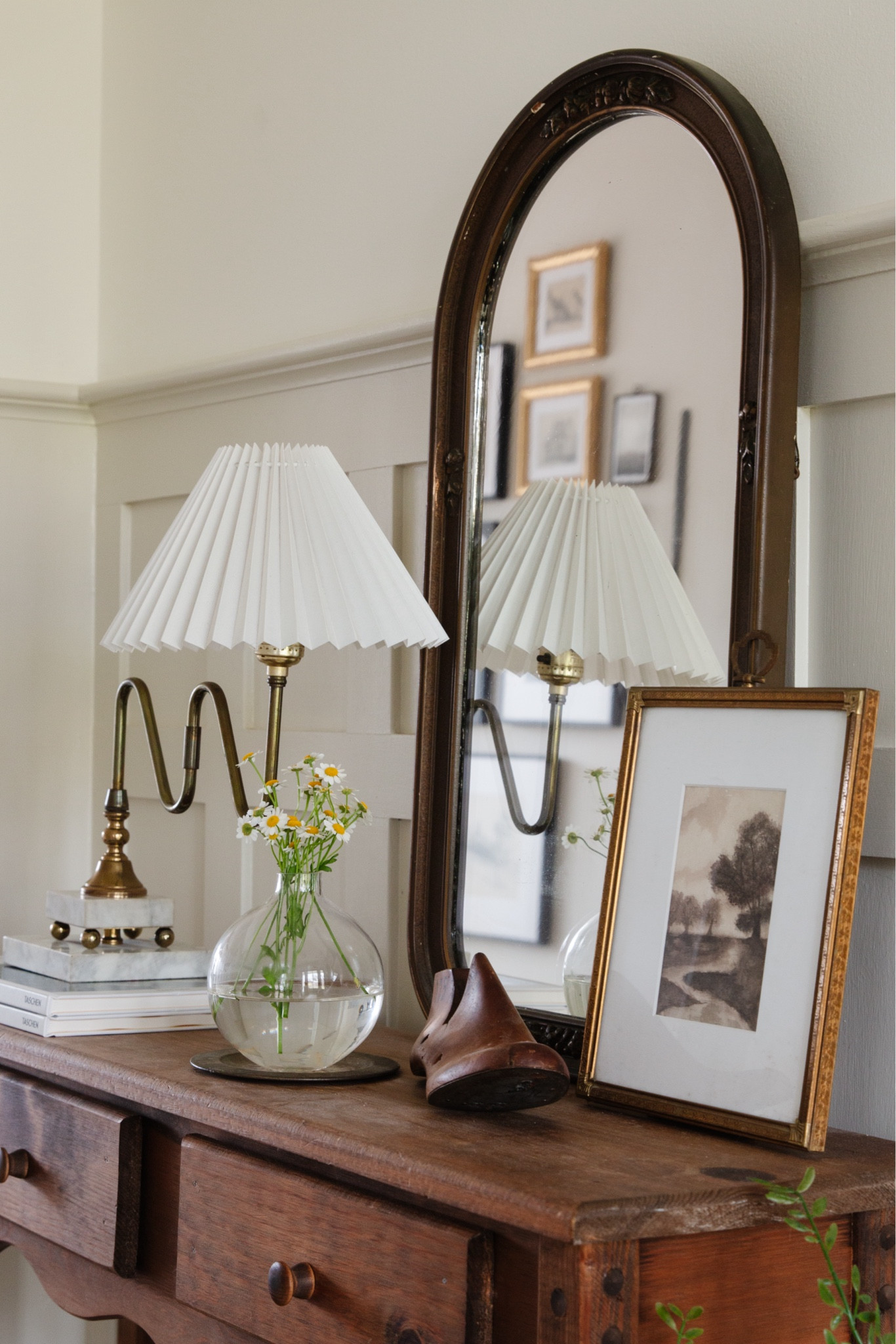 My thrifted lamp is a new favorite. Plus a sneak preview of my gallery wall! 

#LTKstyletip #LTKhome