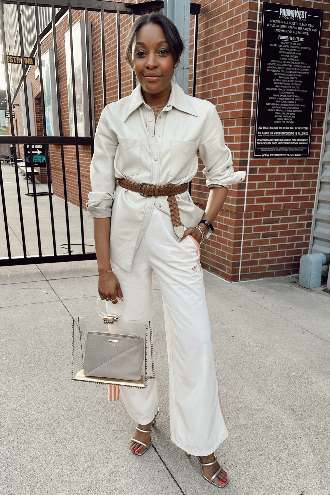 #LOTD 5.11.23 —

Night out for the CCAD fashion show. I wanted comfy, so I opted for the adidas track pants and jazzed them up real cute.

#LTKtravel #LTKstyletip #LTKshoecrush