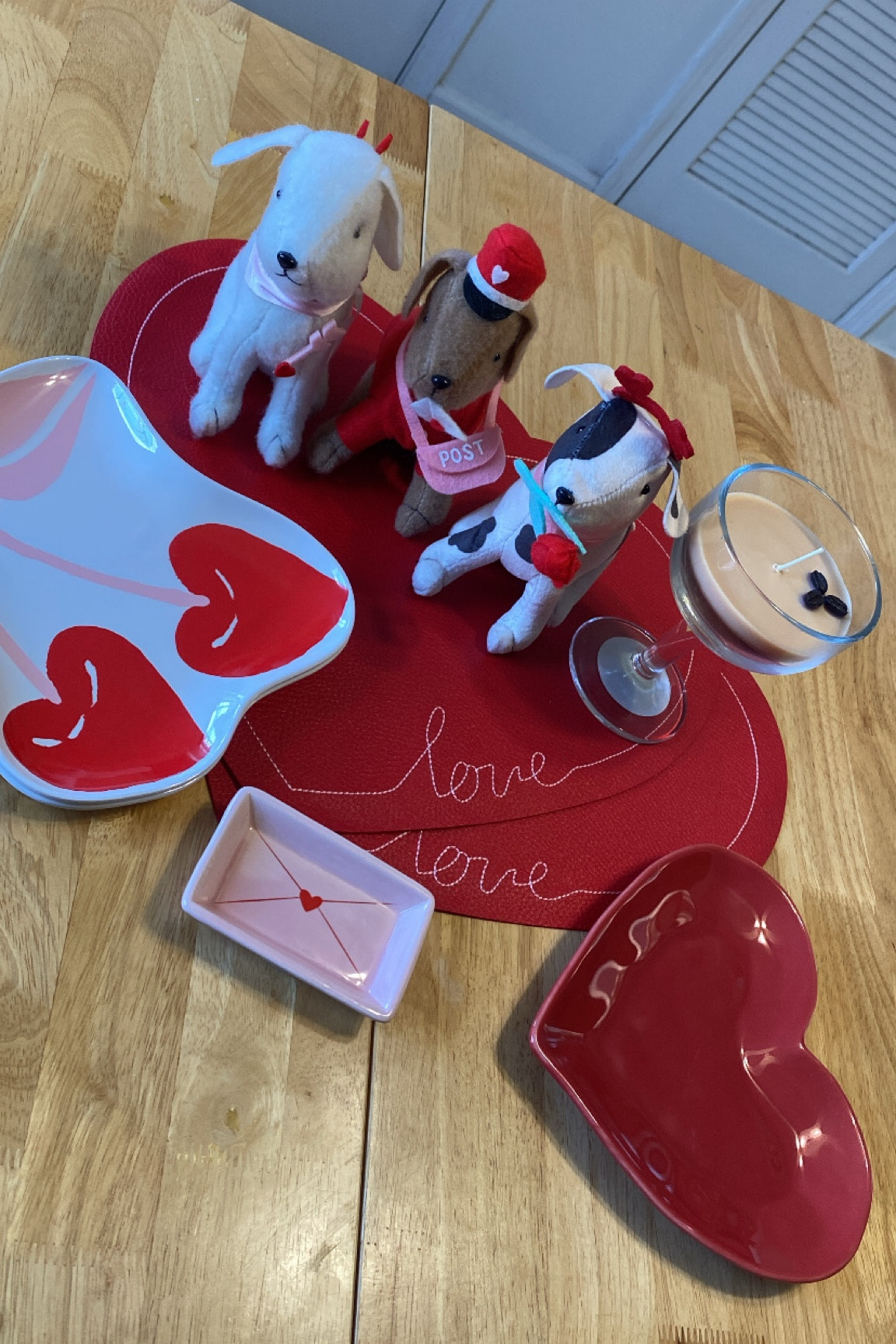 Target always had the cutest decor for all the holidays! They really outdid themselves with the sweetest Valentine’s Day things this year 🥰❣️💌
& I will be going back for more! There was so much to choose from and for such an affordable price!
You can only get these exact dog plush figurines in store, so shop your local Target! 🎯

#LTKSeasonal #LTKFindsUnder50 #LTKSaleAlert