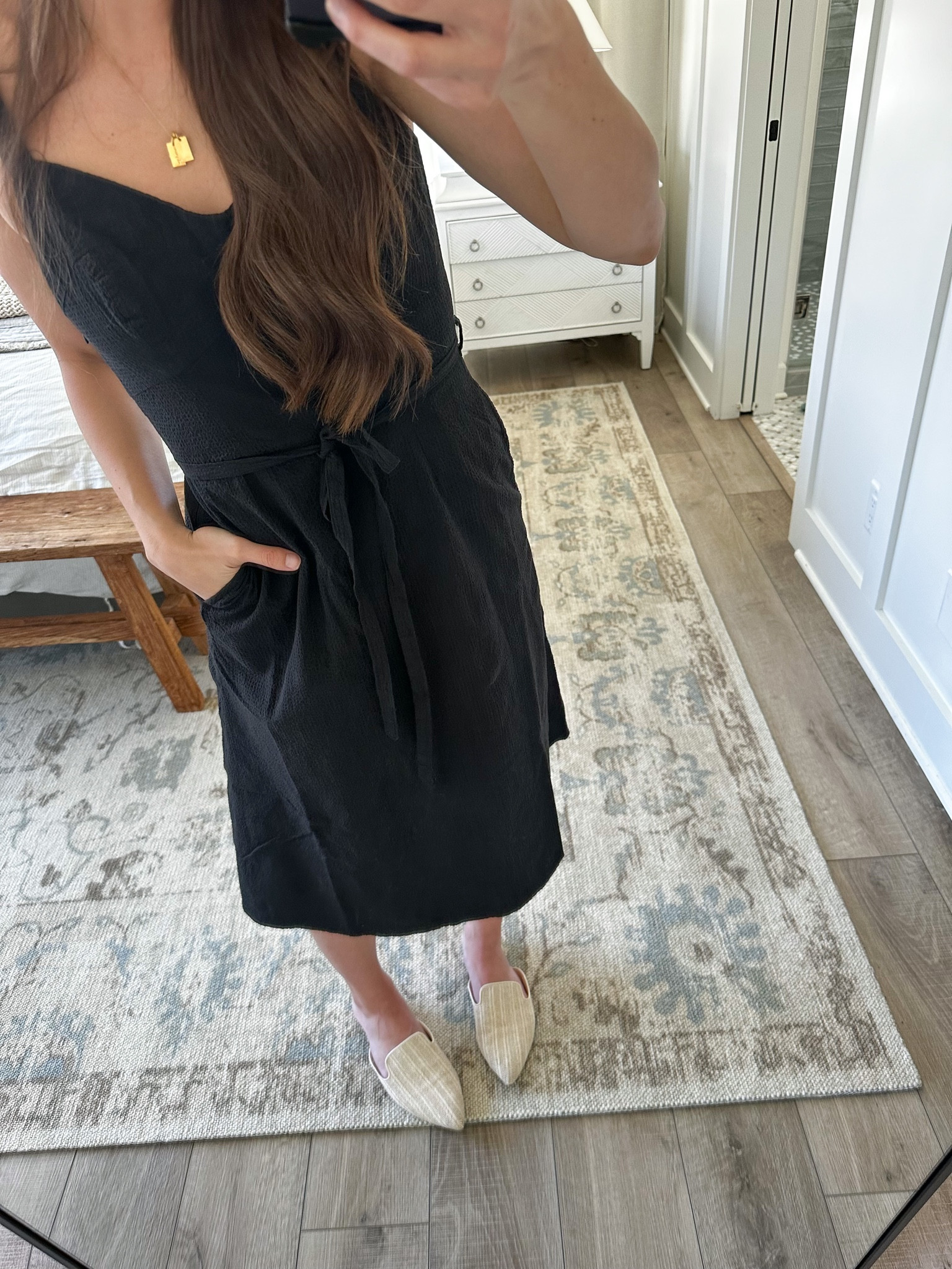 The cutest little black midi dress for spring and summer! It’s only $27 and it’s amazing quality. Fits true to size—wearing a small! 

Spring outfits, black dress, dress, Walmart

#LTKfit #LTKstyletip #LTKFind