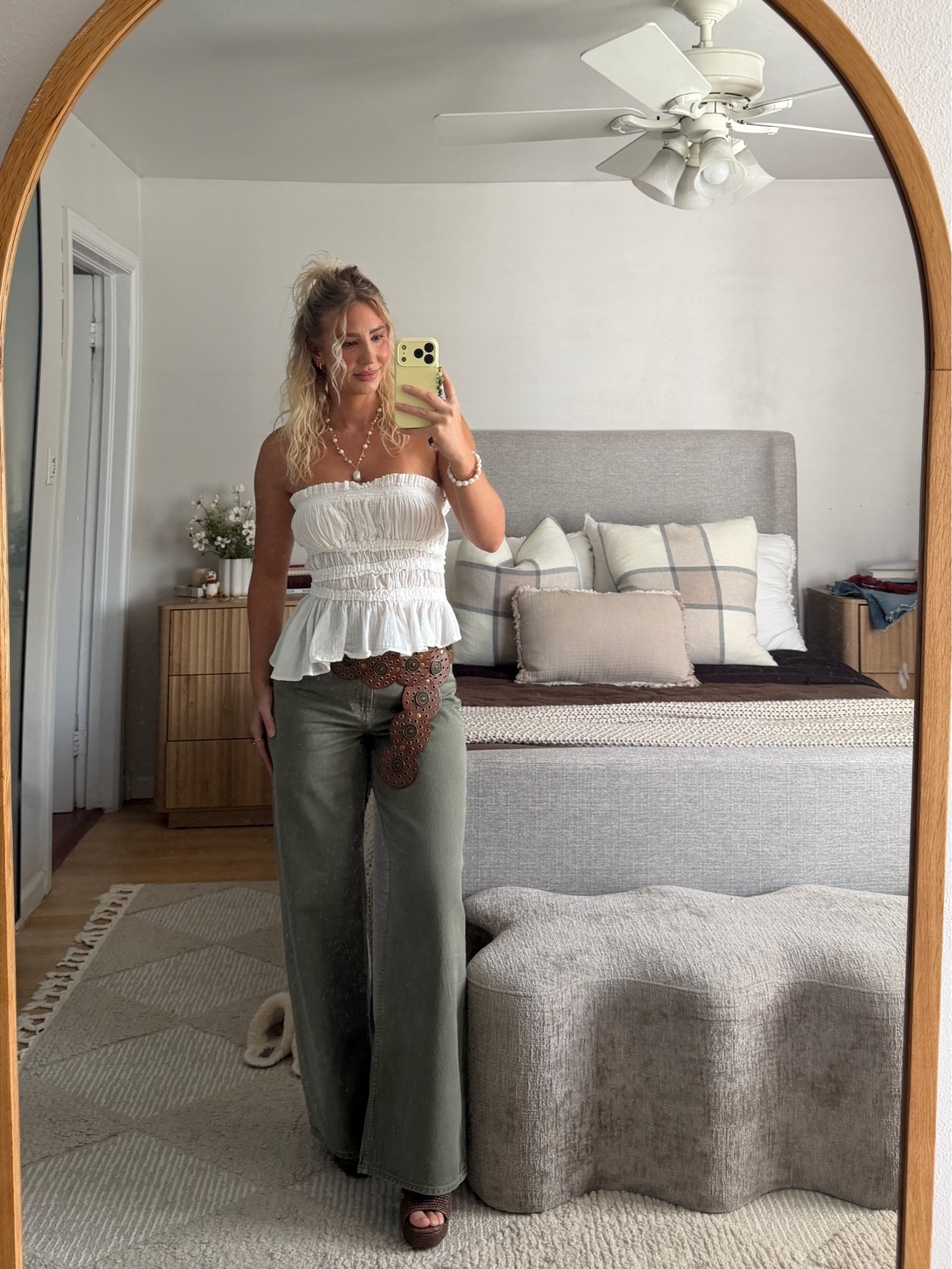 My jeans are on sale! I’m wearing a size 25

#LTKgrwm #LTKootd