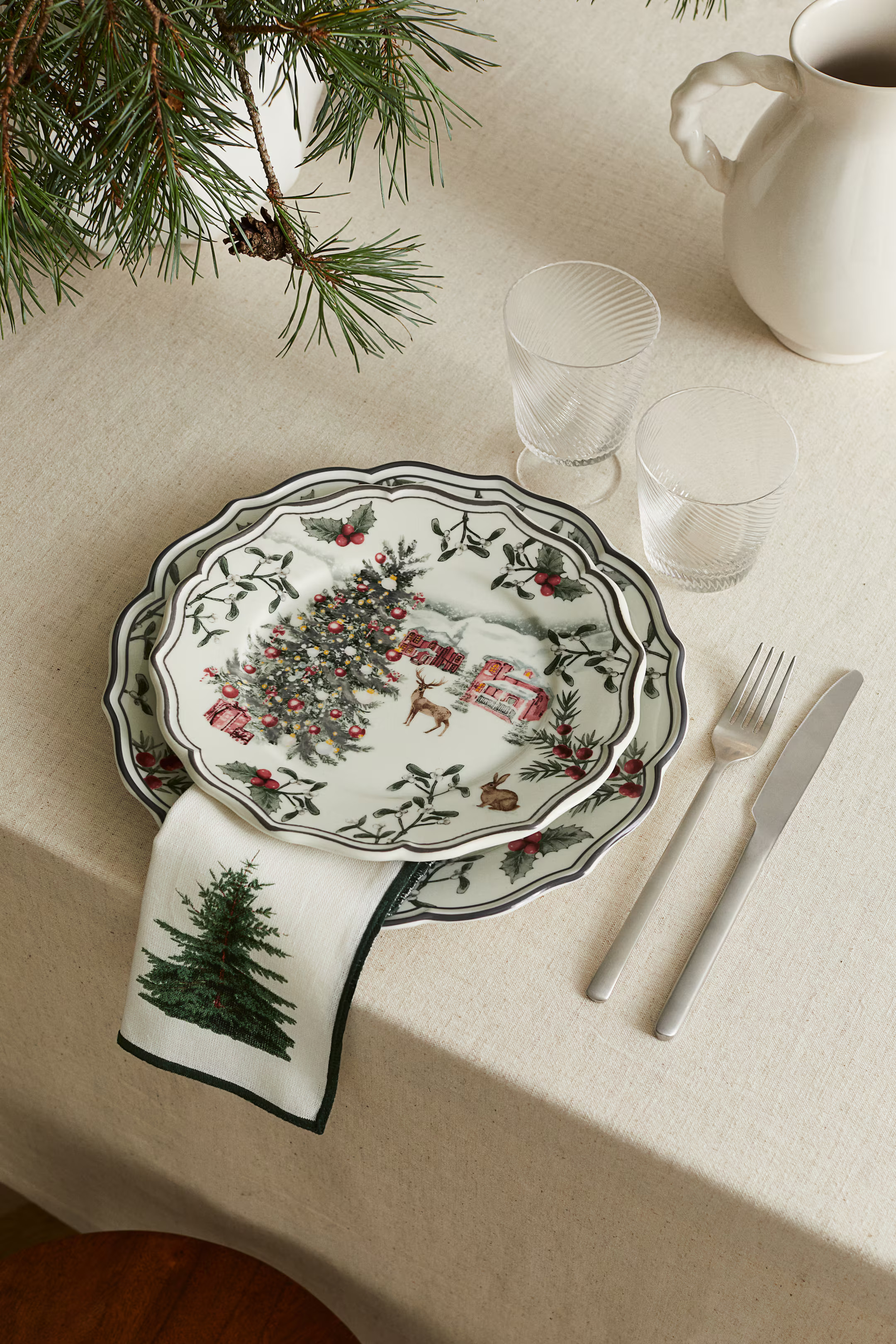 Small Porcelain Plate | H&M (US + CA)