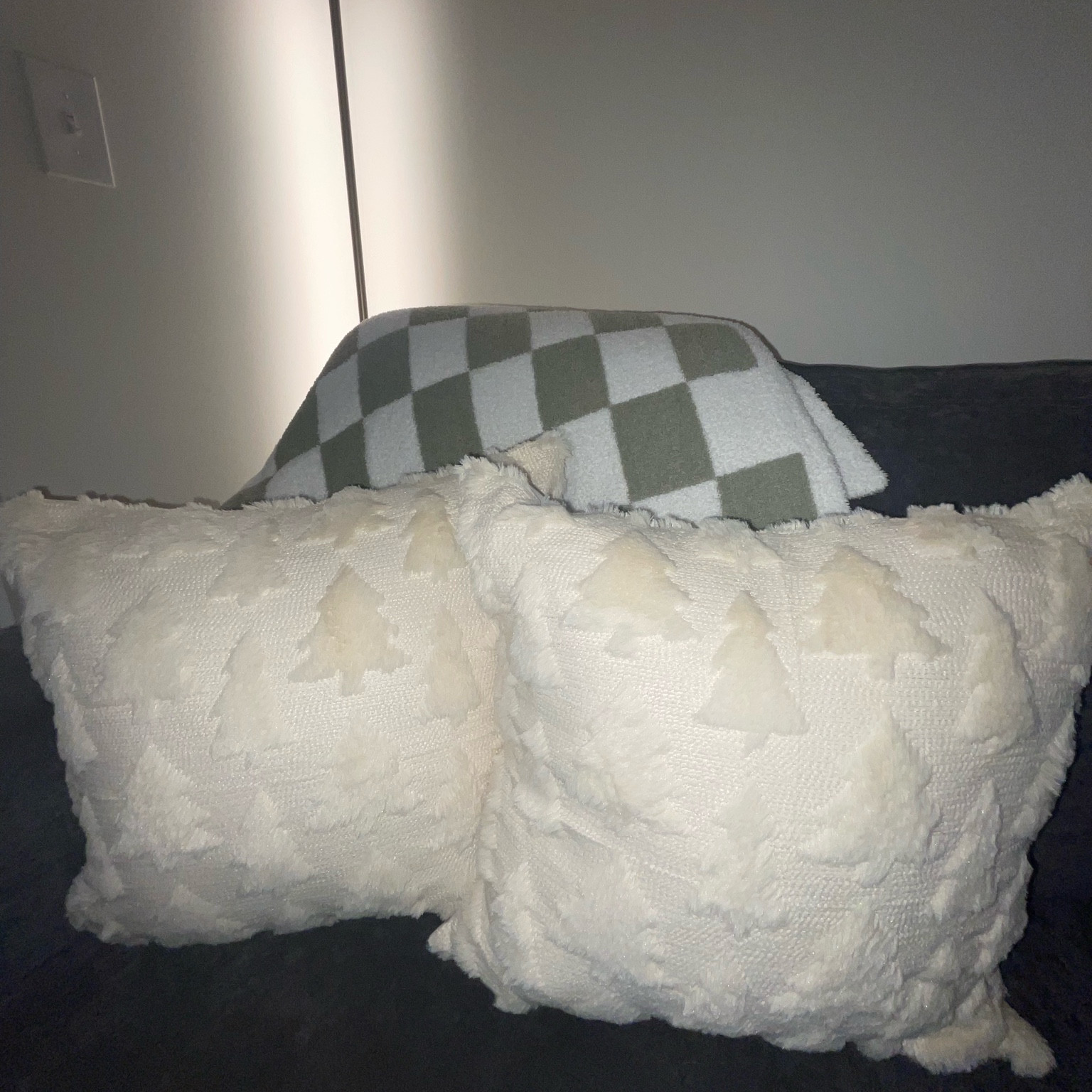 Christmas decorations, Christmas pillows, holiday decorations 

#LTKHome #LTKHoliday #LTKSeasonal