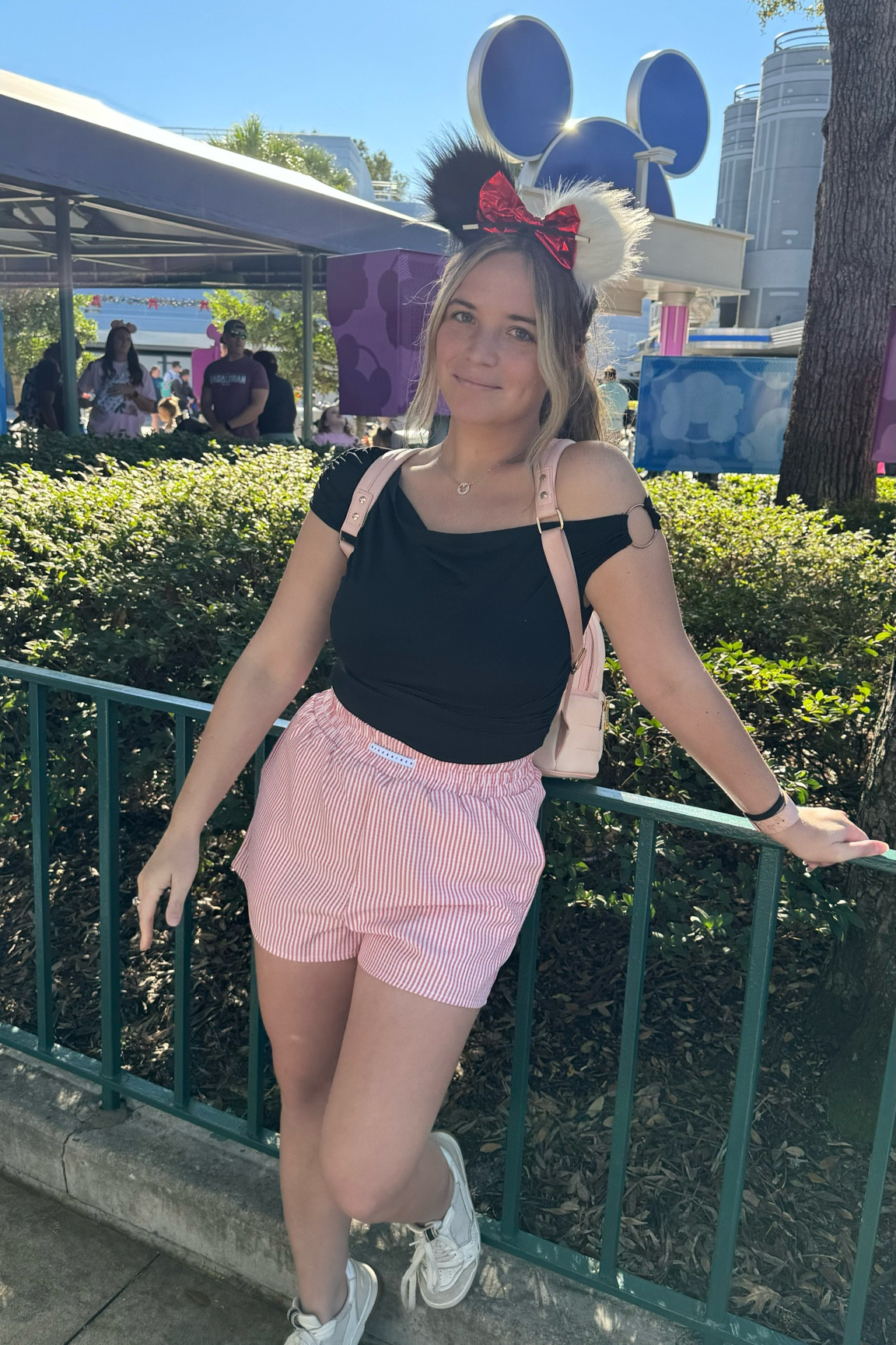 Hollywood Studios outfit / Cruella Deville inspired❤️🖤



Disney World outfit inspo, Hollywood Studios, theme park outfit

#LTKFindsUnder50 #LTKStyleTip #LTKItBag