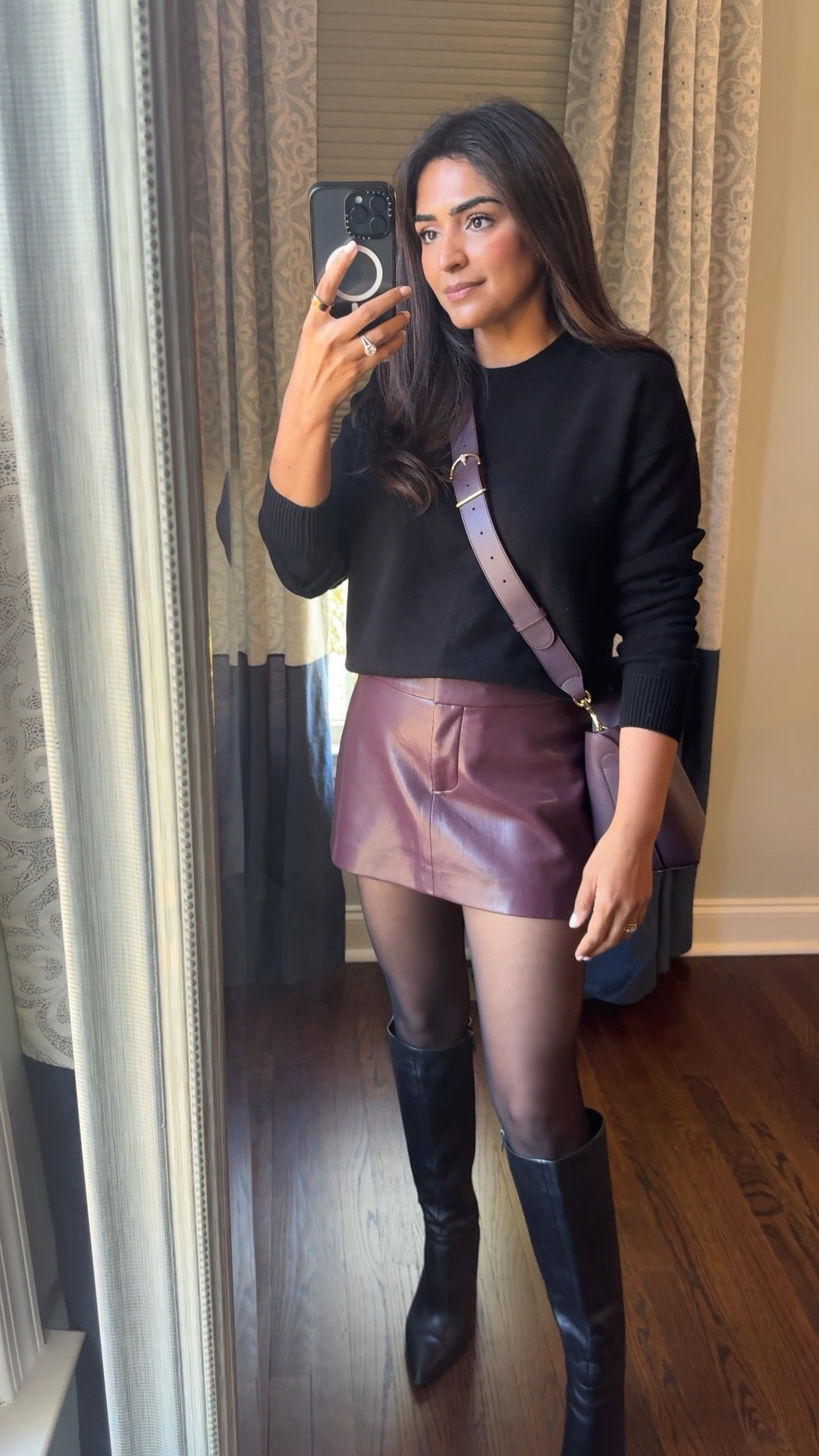 Loved this burgundy leather skirt !! Adds a bit of edge to the simplest outfit ! So easy to style ! 
