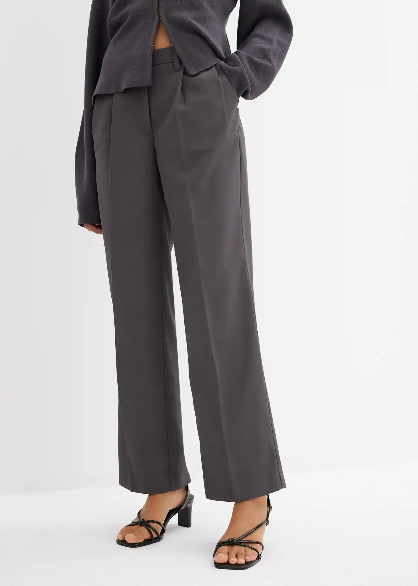 Pantaloni fluenti con pinces | Bonprix IT