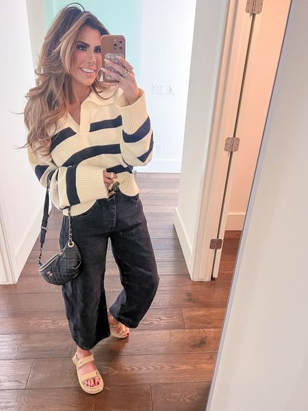 Wearing a size small in sweater and 25 in jeans. 

Winter fashion, spring fashion, casual outfit, dinner outfit idea, black jeans, free people jeans, barrel jeans, Chanel bag, Steve Madden, platform sandals, Emily ann Gemma 

#LTKstyletip