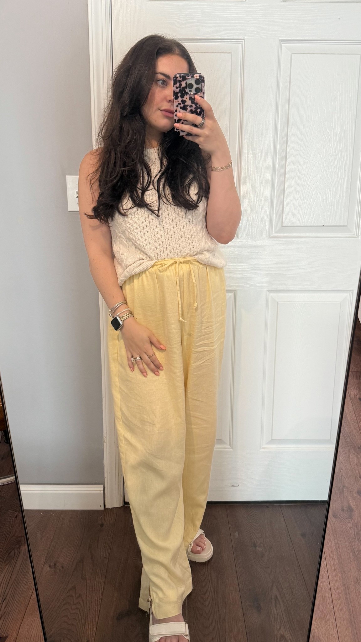 Back to School for me! This teacher outfit is perfect for a fall transition look. Wear the sweater tank and linen pants with platform sandals while it’s still warm, and layer it with a cardigan or denim shirt and swap the sandals for flats or sneakers. My exact tank is sold out in this color but I’ve linked some other options!

Pants: medium, runs large could have sized down
Top: medium tts 

#LTKFindsUnder50 #LTKStyleTip #LTKWorkwear