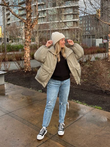 go-to winter staples❄️

winter outfit, winter fashion, outfit ideas, outfit inspo, platform converse, beanie outfit, puffer jacket, puffer jacket outfit, casual outfit, casual winter outfit, casual outfit ideas 

#LTKfit #LTKunder50 #LTKstyletip
