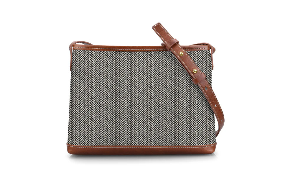 Norfolk Crossbody | Barrington Gifts