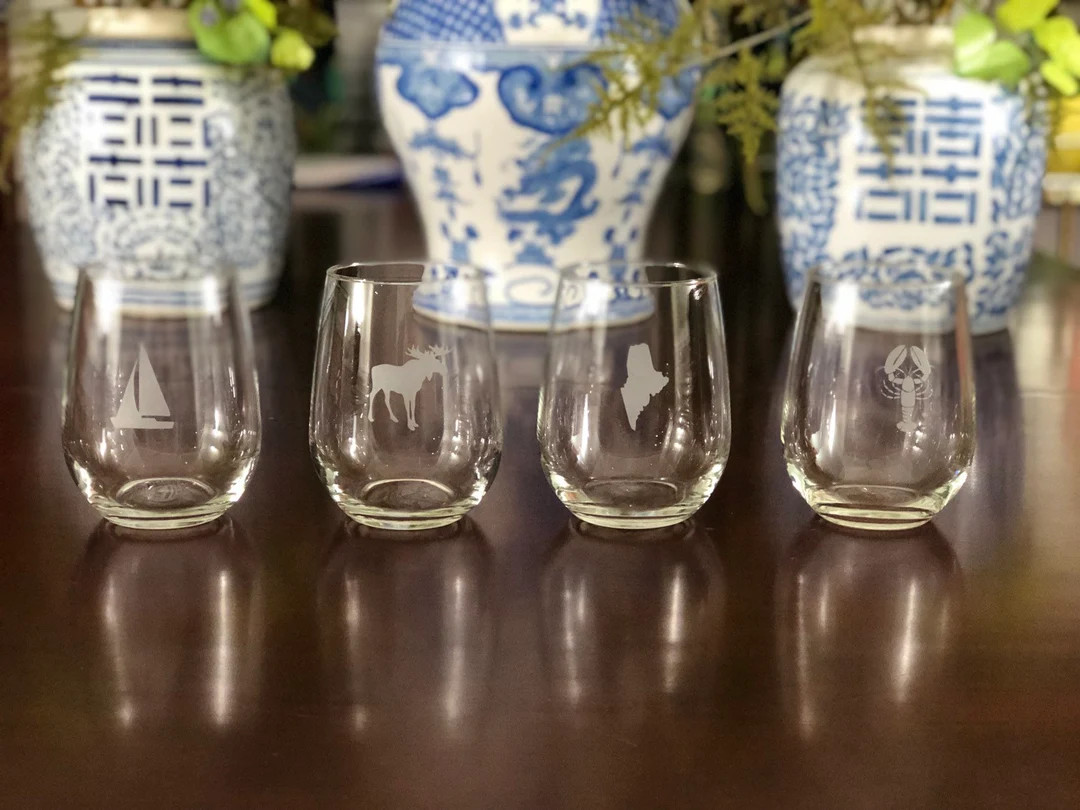 Maine Theme Etched Wine Glass - Etsy | Etsy (US)