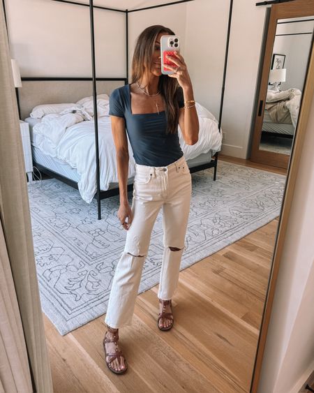 the most flattering top on sale rn at abercrombie! 😍 so slimming and such a versatile basic! 🫶🏻 use code AFLAUREN for an extra 15% off!

#LTKstyletip #LTKsalealert