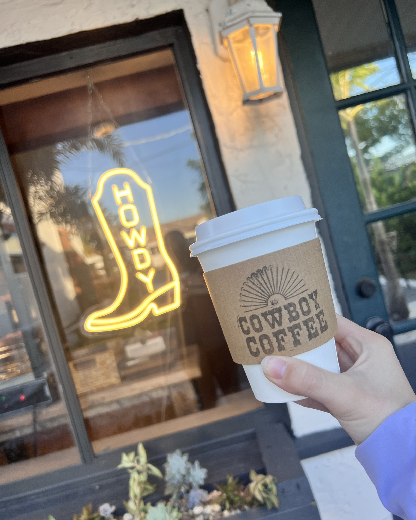 Local spot to try in the Space Coast 🤠 Cowboy Coffee! Got their Pumpkin Spice Latte and its so good, hot take…better than Starbucks. If you’re on the riverside, definitely check it outt

#LTKSeasonal #LTKTravel #LTKHalloween