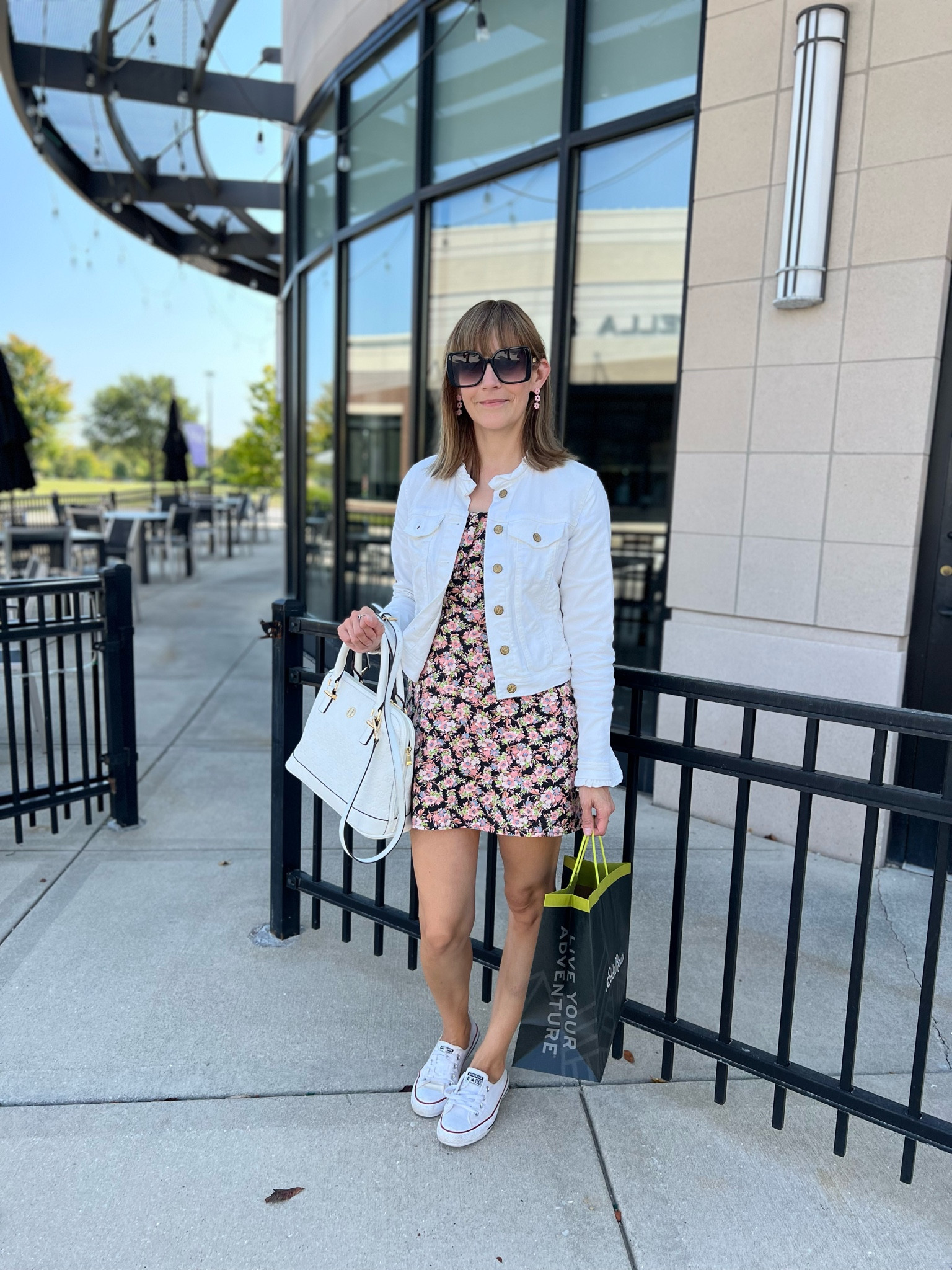 Shopping outfit🛍️

#LTKFindsUnder50 #LTKOver40 #LTKFallSale