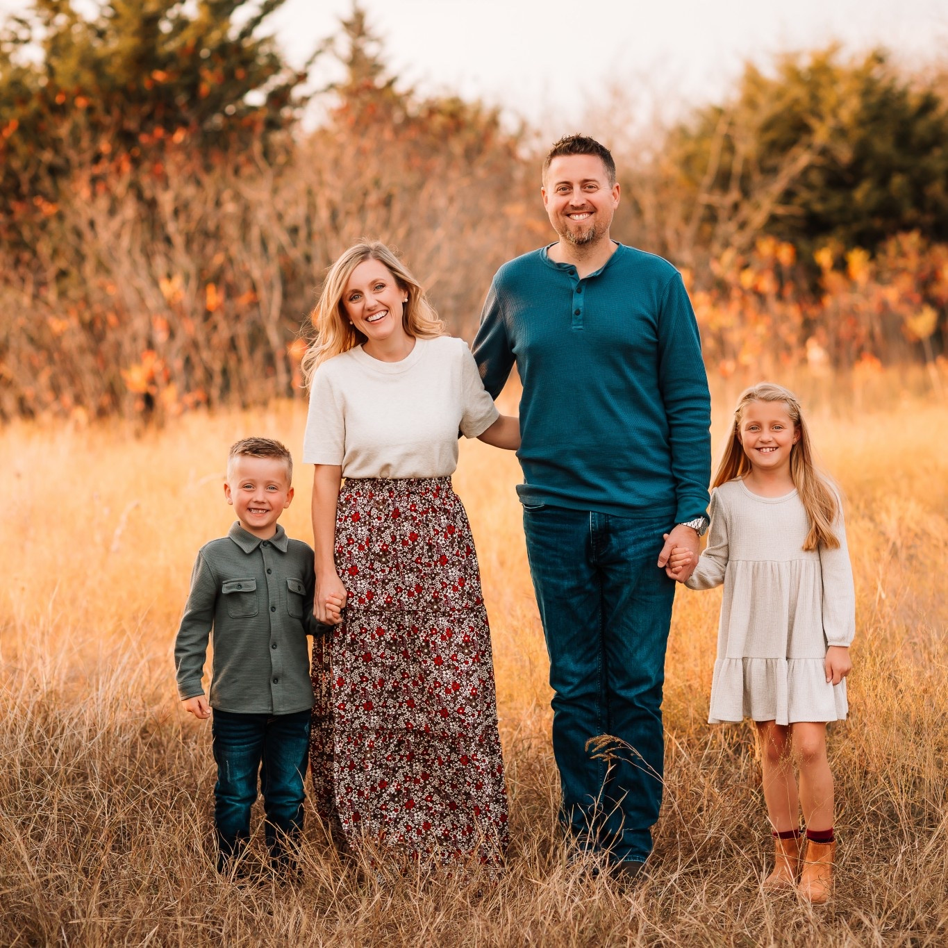 Our Fall/Christmas Family photo outfits.
Everything is TTS

OOTD

#LTKPetite #LTKootd #LTKKids