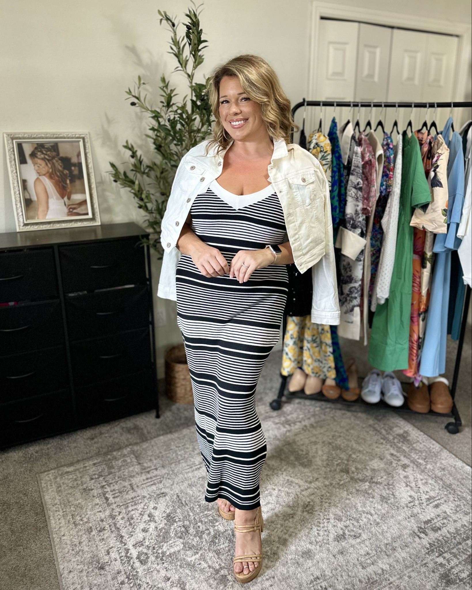 Obsessed with this little white cropped denim jacket. It’s going to be perfect for throwing over everything this fall for a slightly more sophisticated casual look.


I ordered my true size large and it fits perfectly .

Striped maxi dress
Vacation dress
Summer outfit
Fall outfit
Maxi dress
Midi dresses
Midsize dress
Midsize outfit
Size 12
Size largee

#LTKFindsUnder50 #LTKStyleTip #LTKMidsize