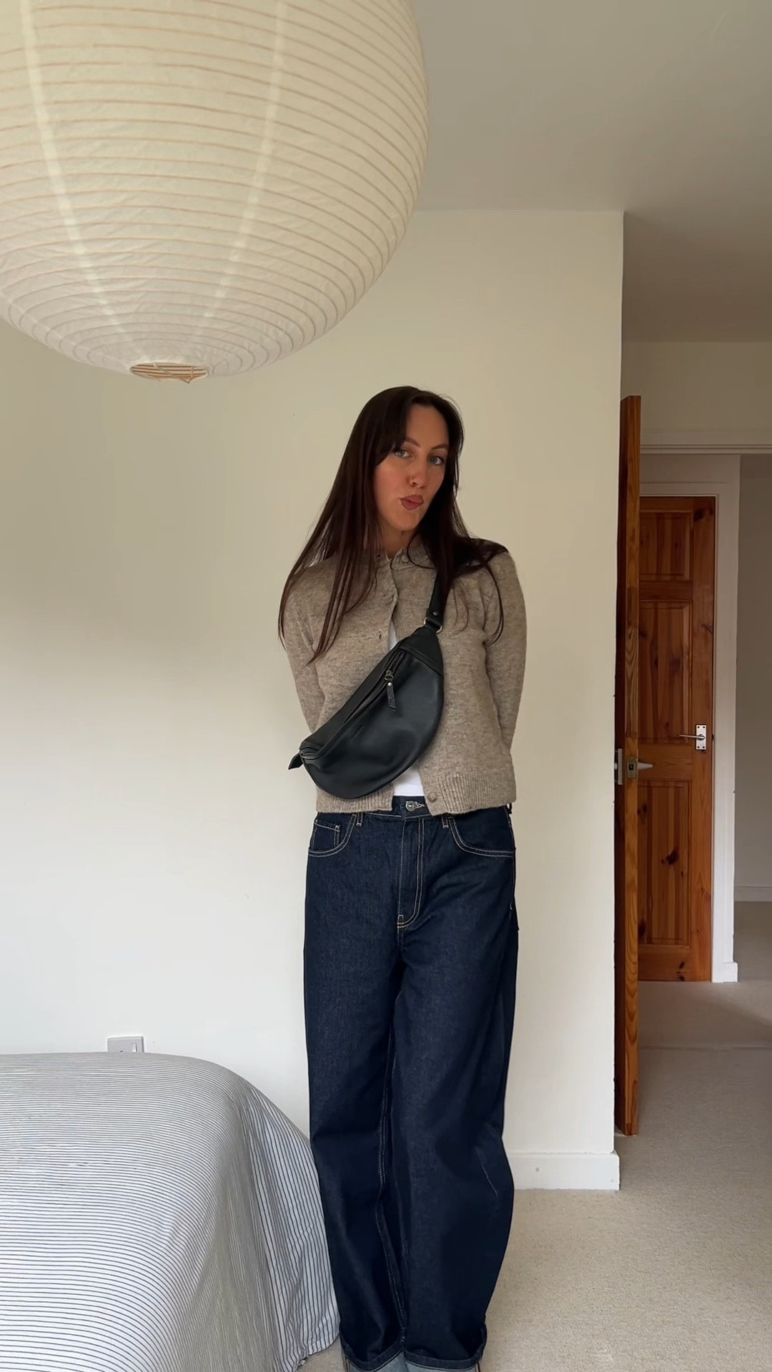 Basic but cool outfit… always the way ✌️

I adore these jeans, definitely back in my baggy denim era! 

#baggyjeans #denimstyle #simpleoutfit #basicoutfit #easystyle 

#LTKjeans #LTKuk #LTKwinter